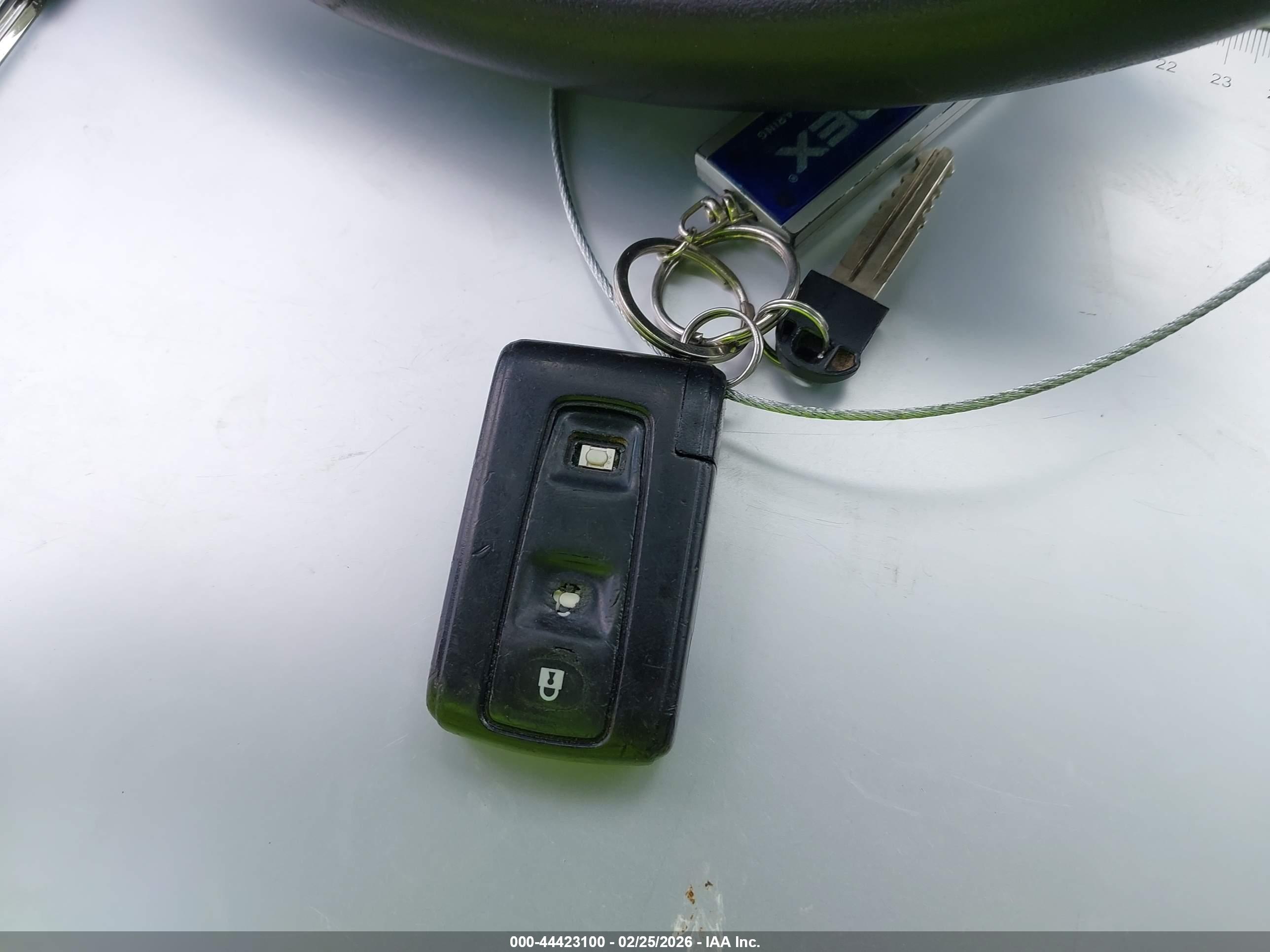 TOYOTA PRIUS image 11