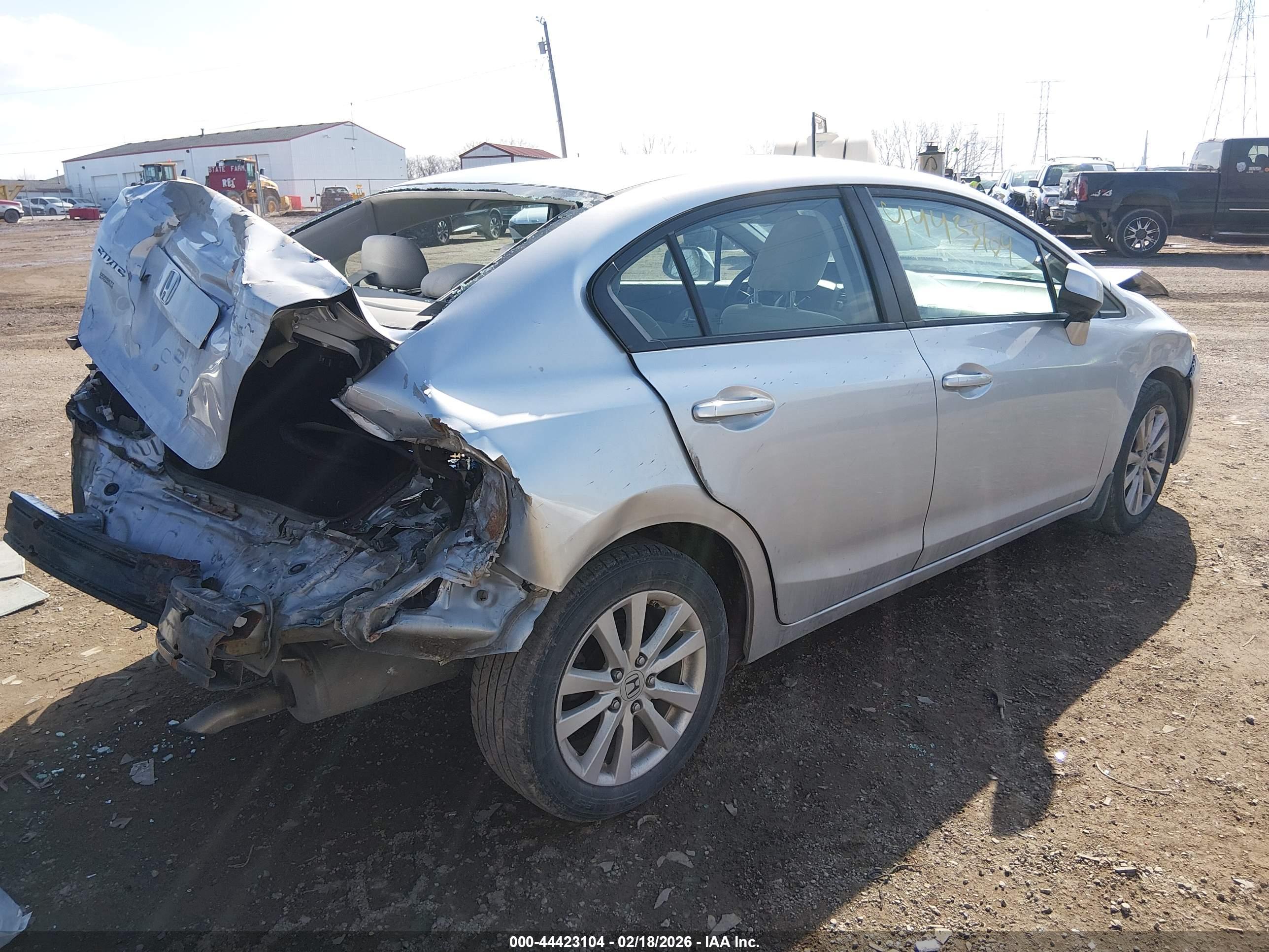 HONDA CIVIC image 4