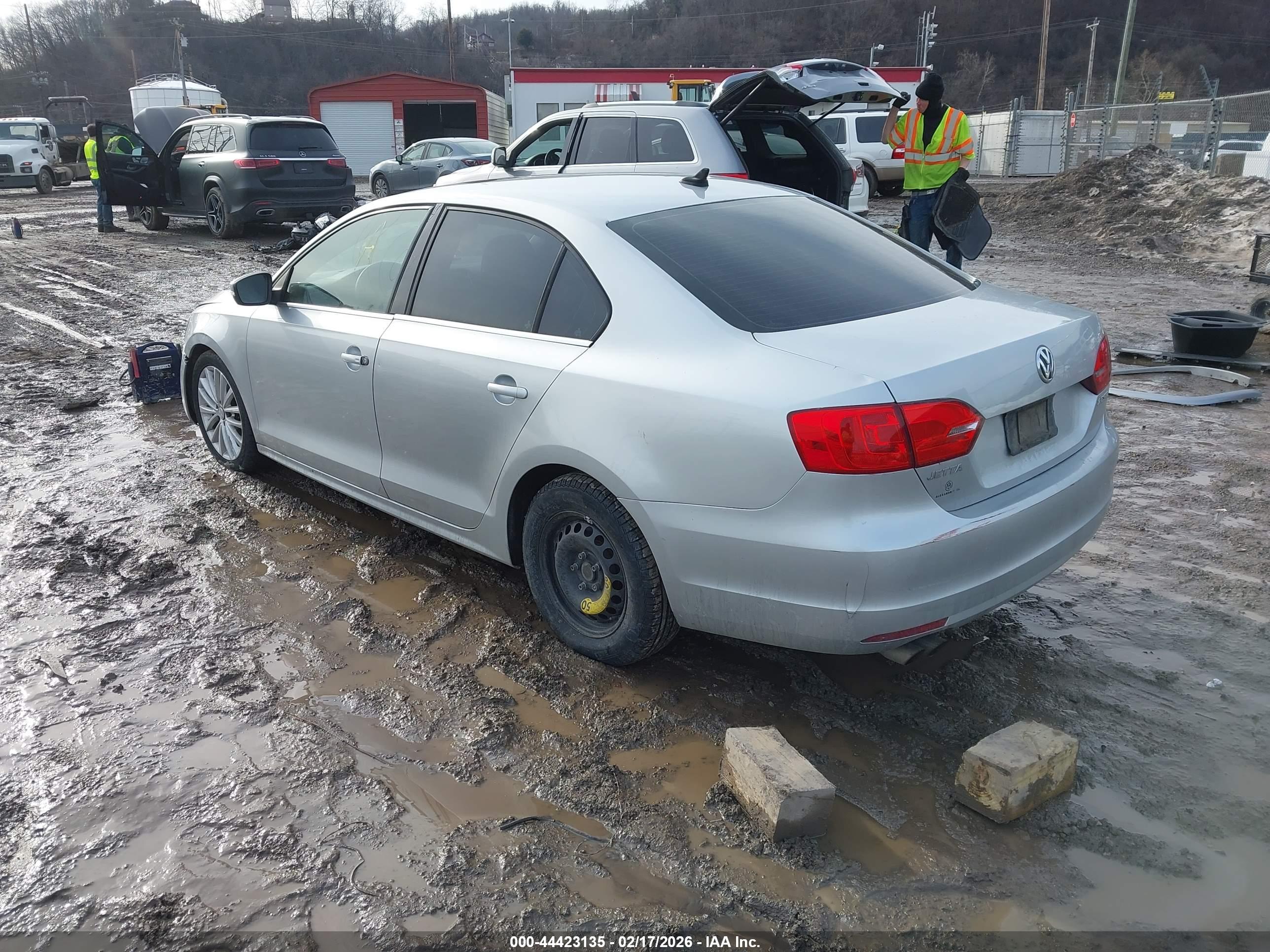 VOLKSWAGEN JETTA image 3