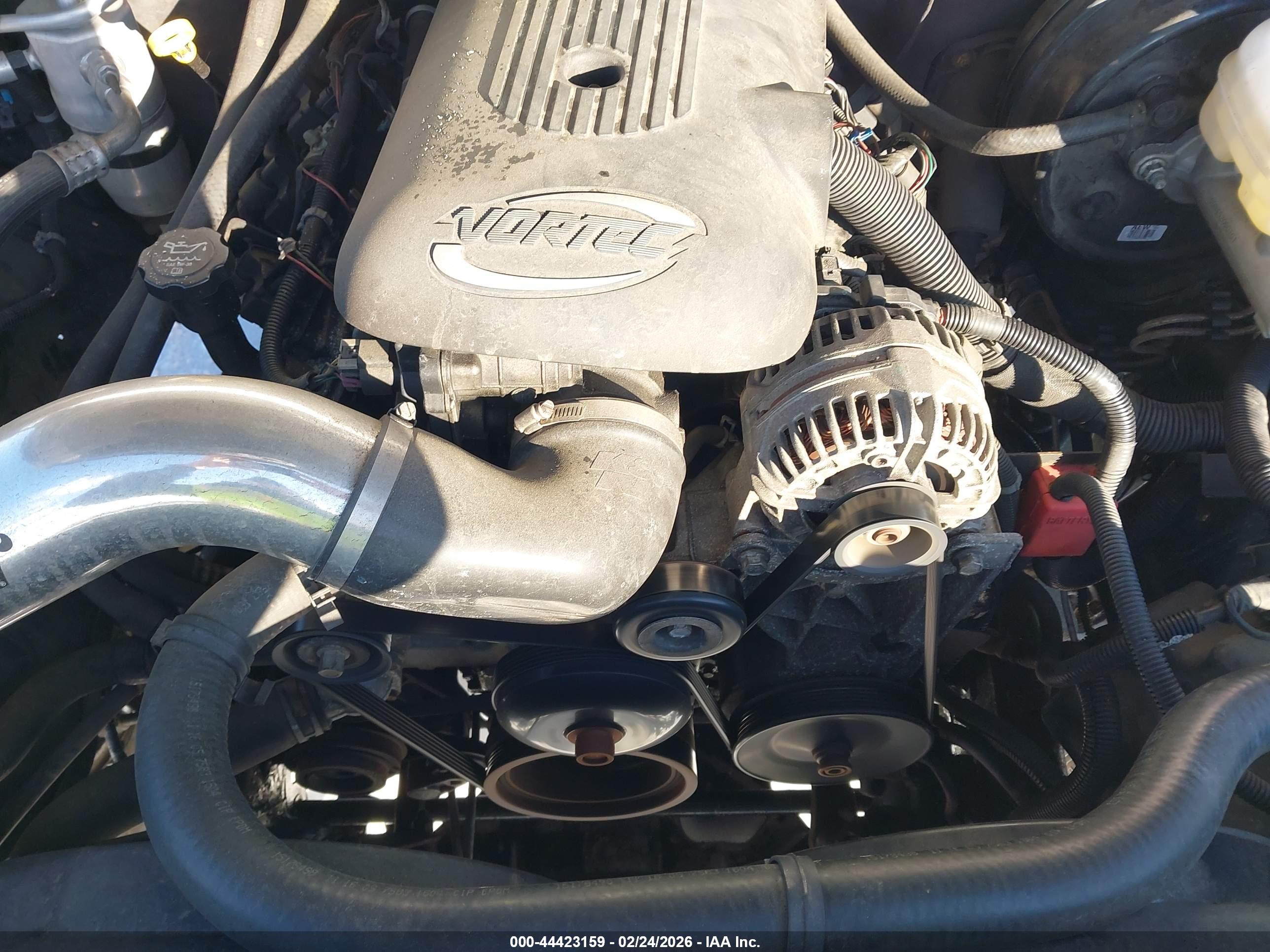 CHEVROLET SILVERADO image 10