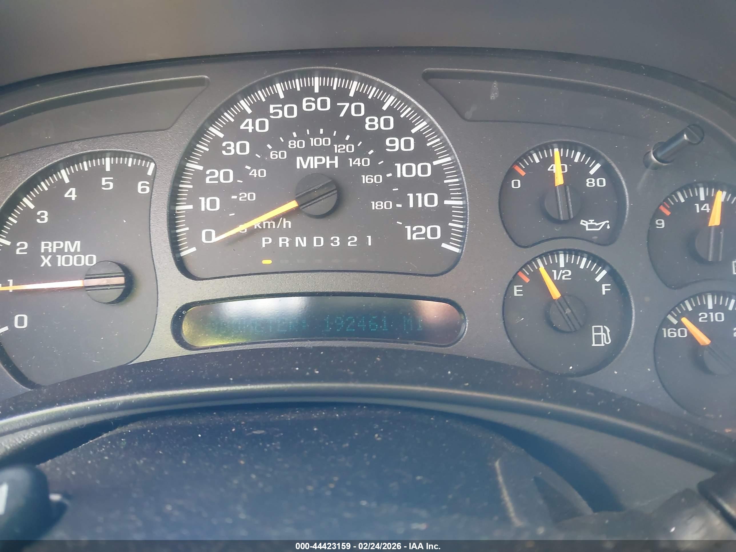 CHEVROLET SILVERADO image 7