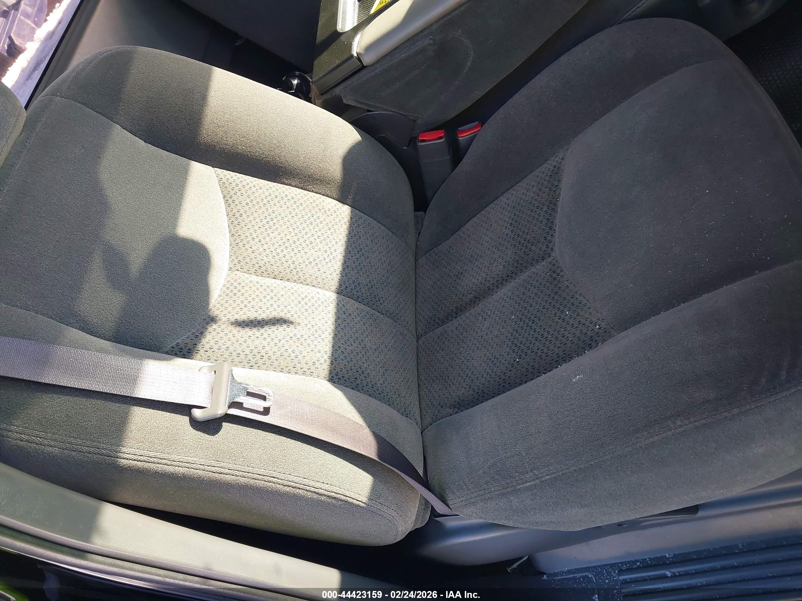 CHEVROLET SILVERADO image 8