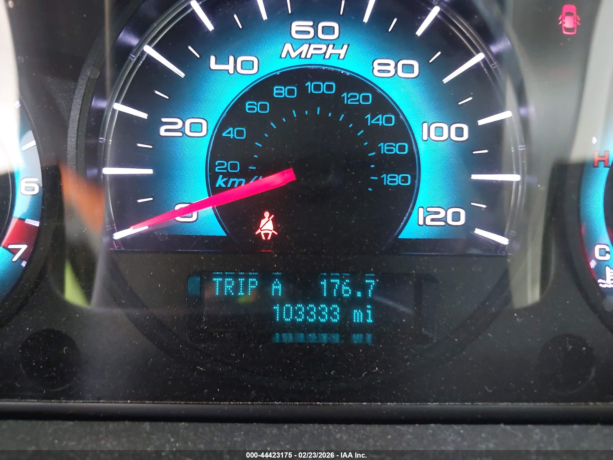 FORD FUSION image 7