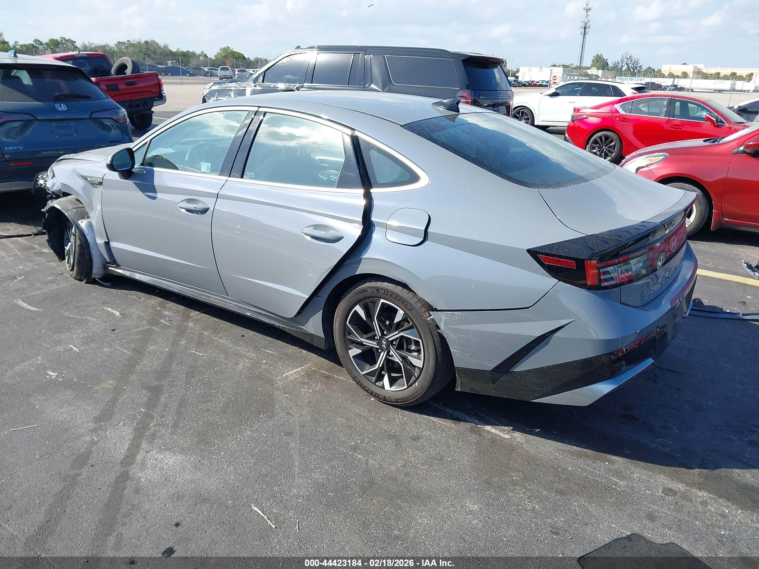 HYUNDAI SONATA image 3
