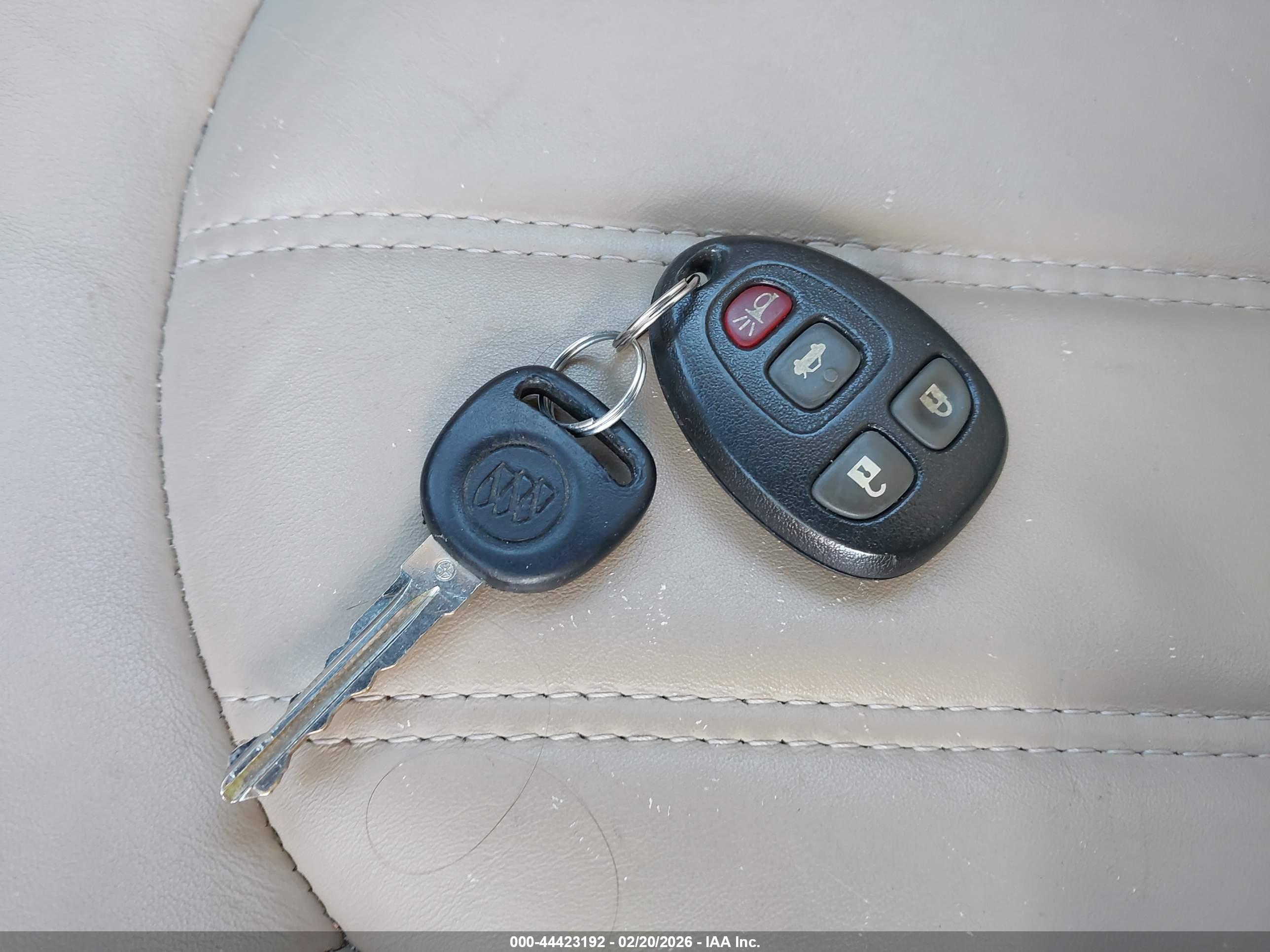 BUICK LUCERNE image 11