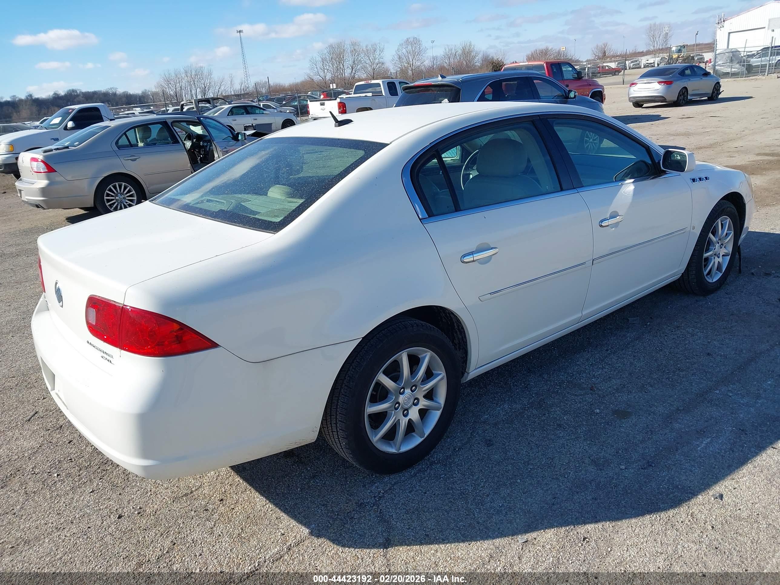 BUICK LUCERNE image 4