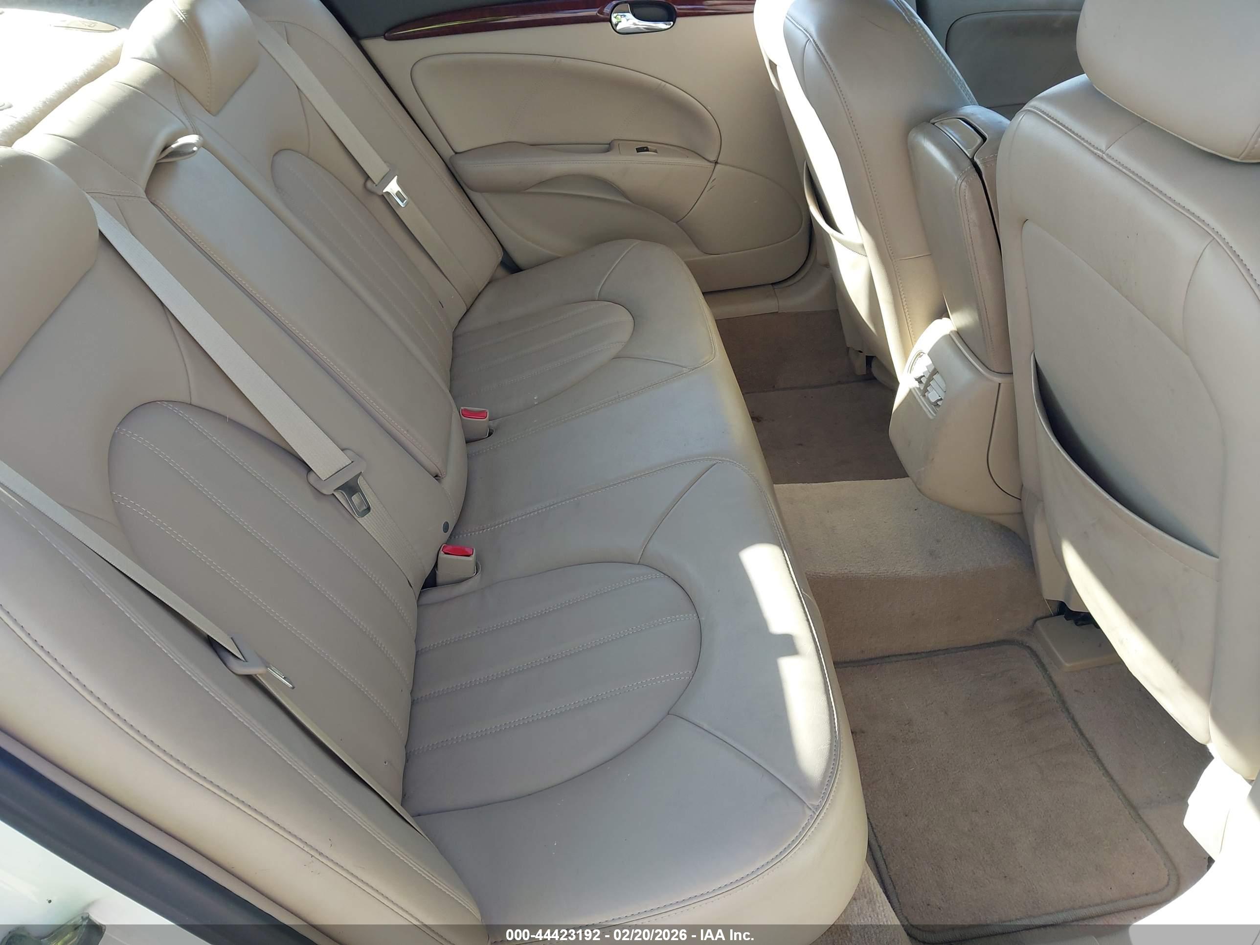 BUICK LUCERNE image 8