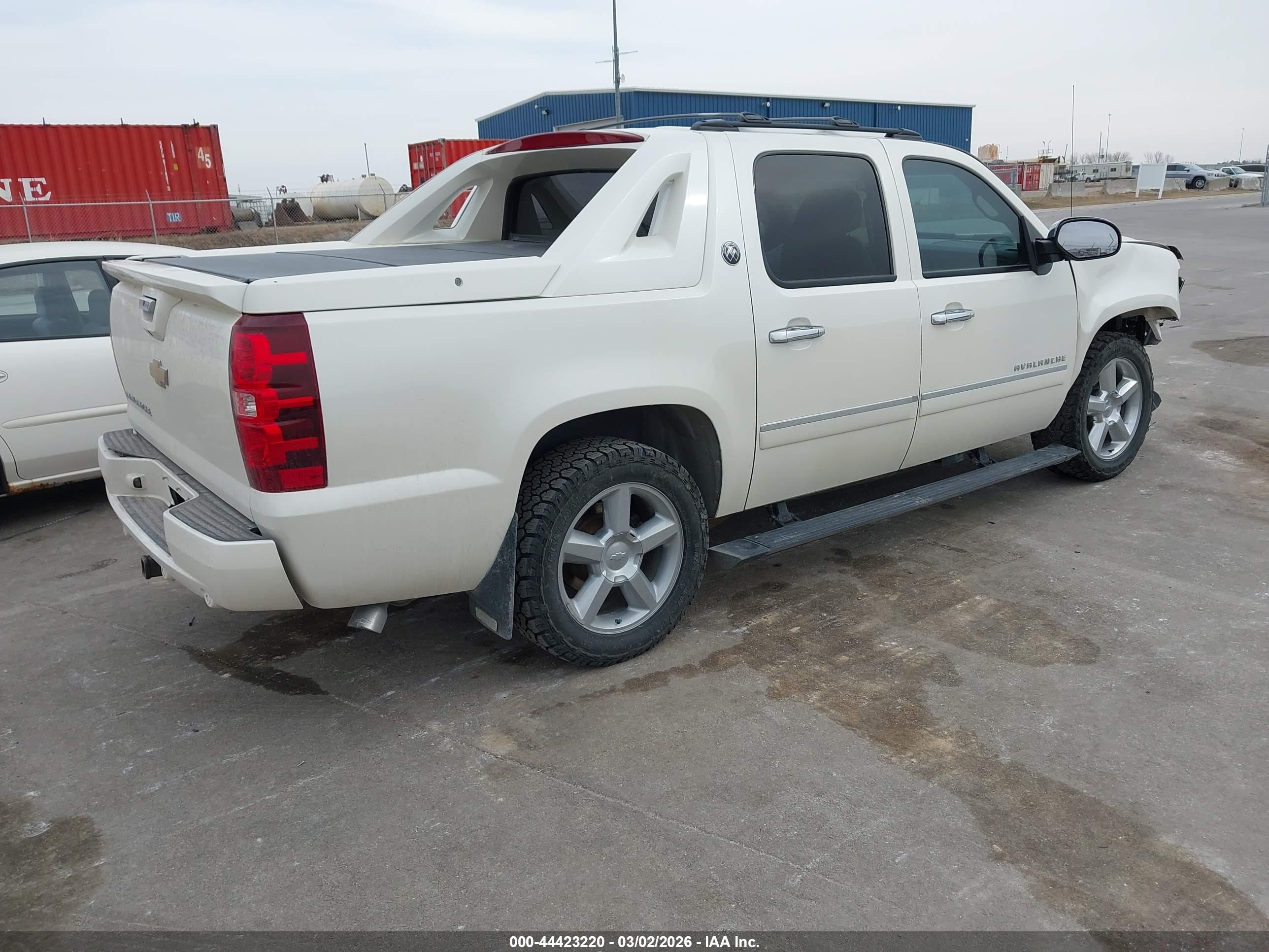 CHEVROLET AVALANCHE image 4