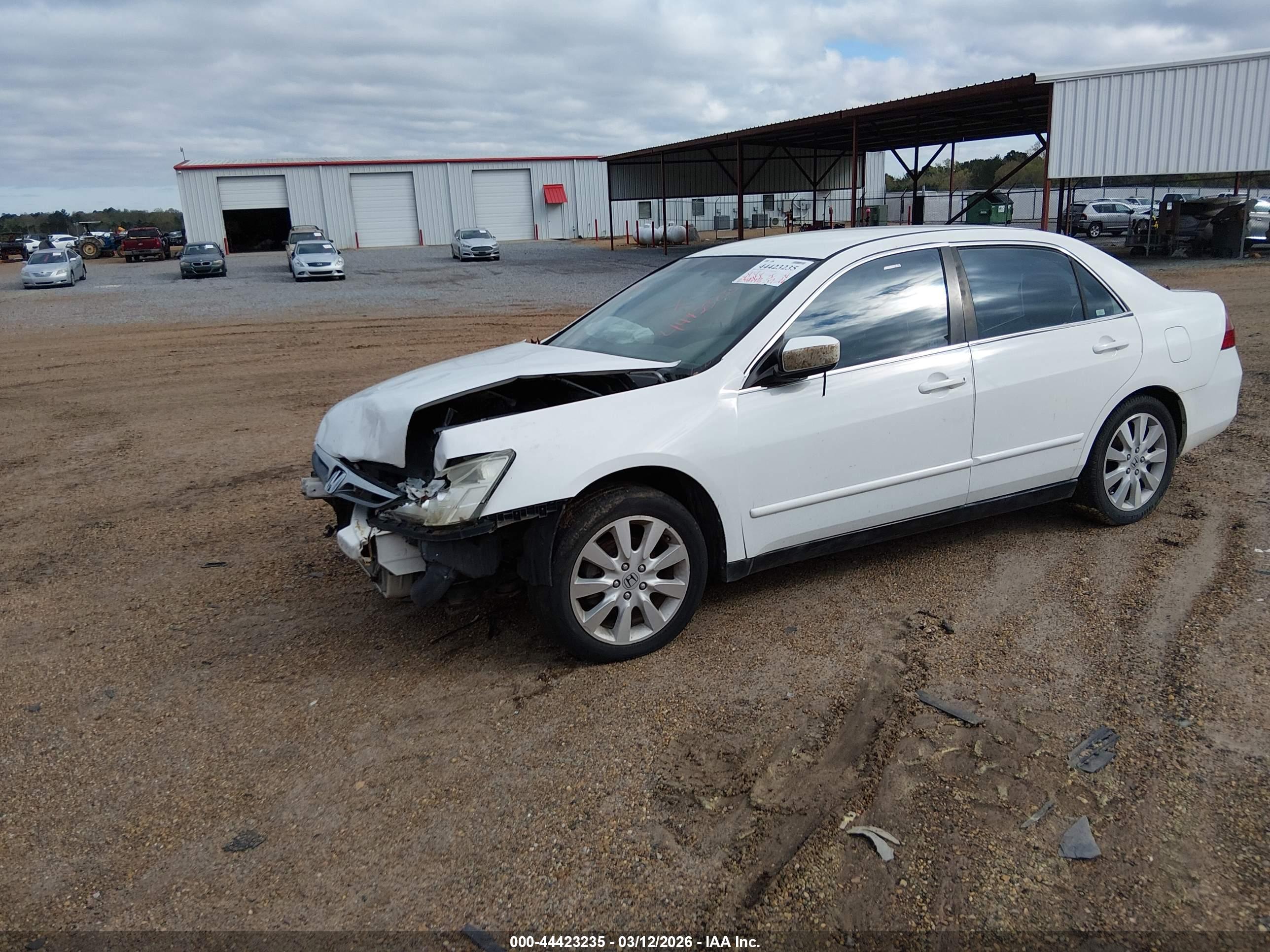 HONDA ACCORD image 2