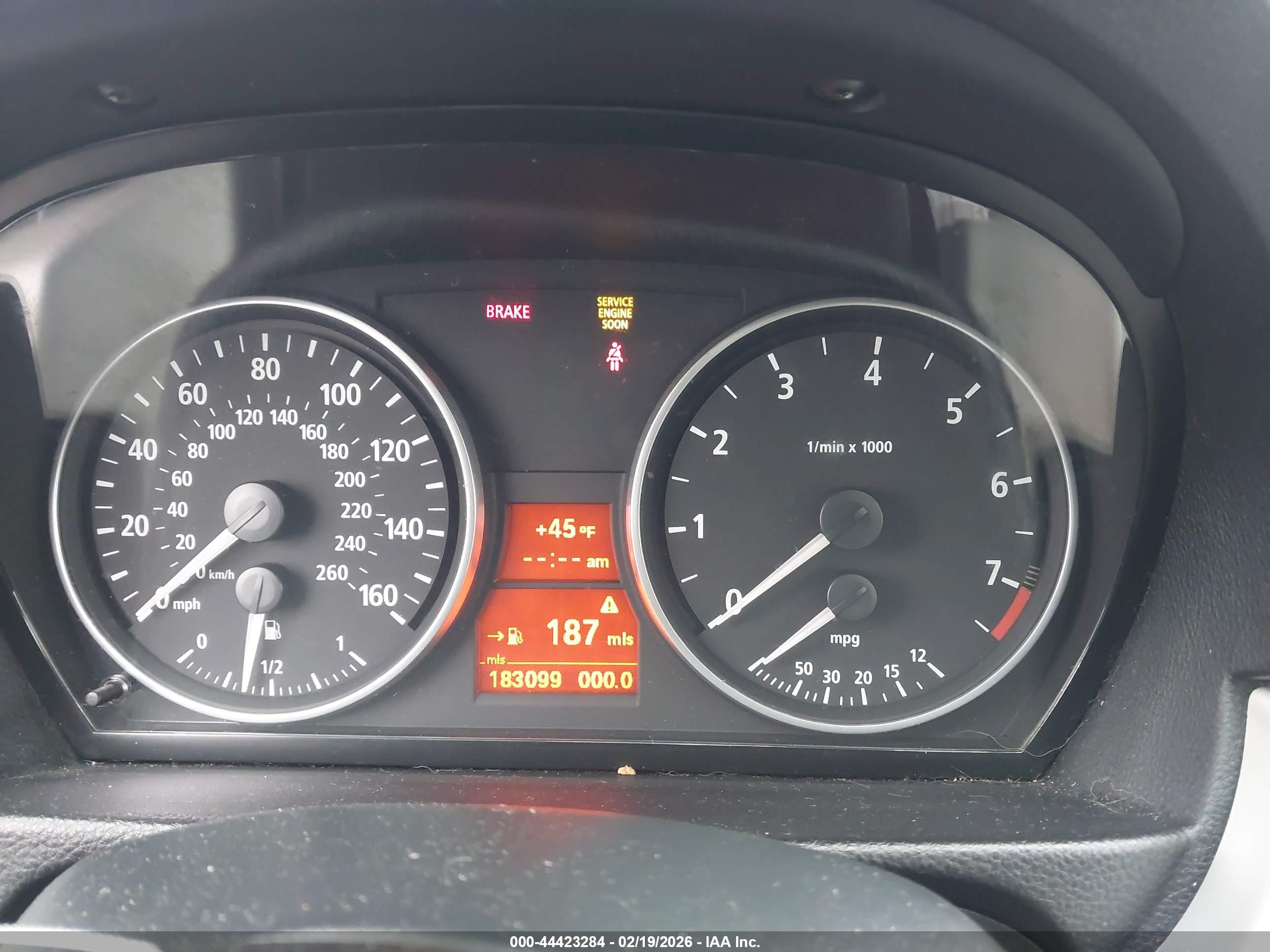 BMW 325I image 7