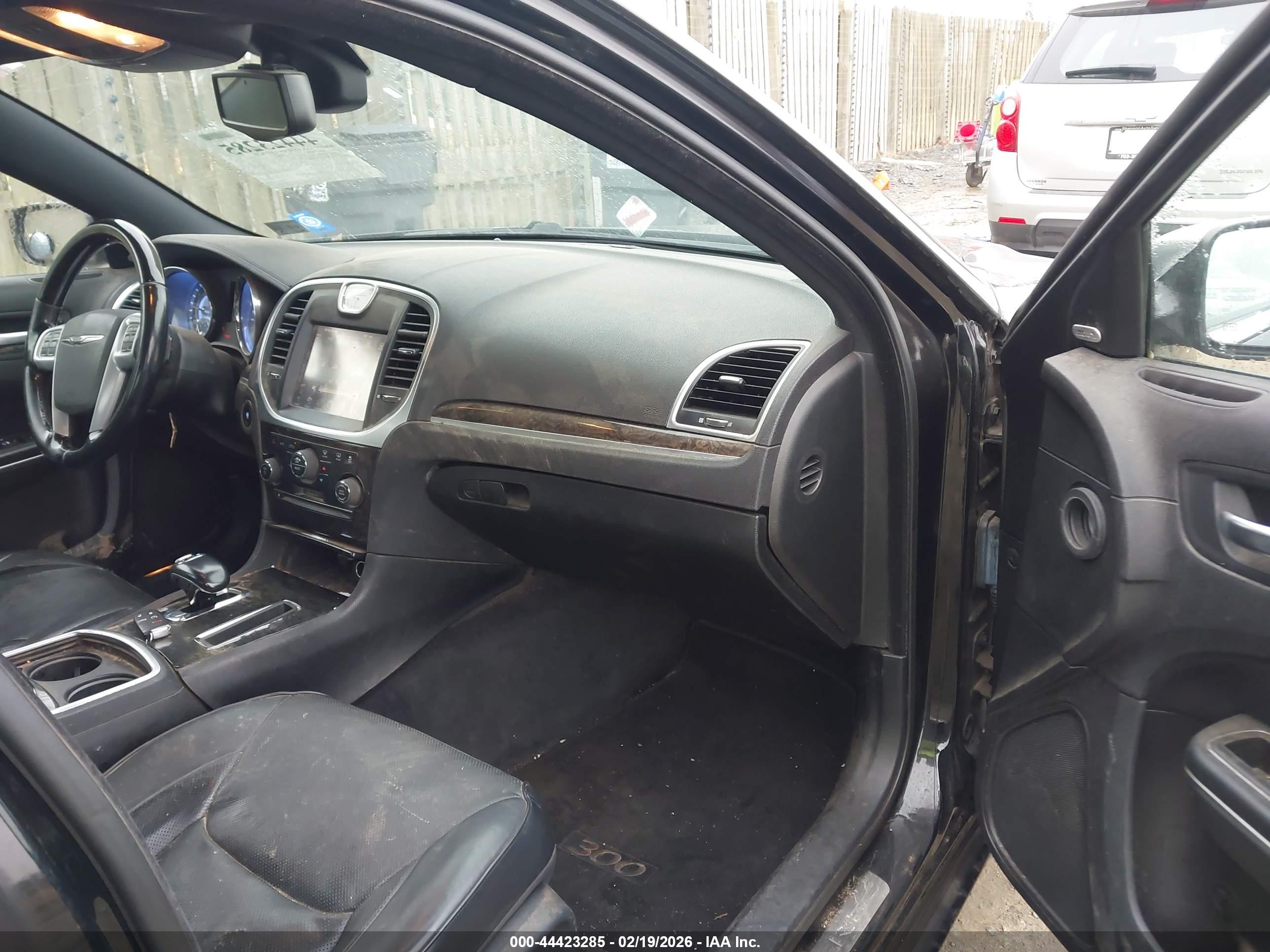 CHRYSLER 300C image 5