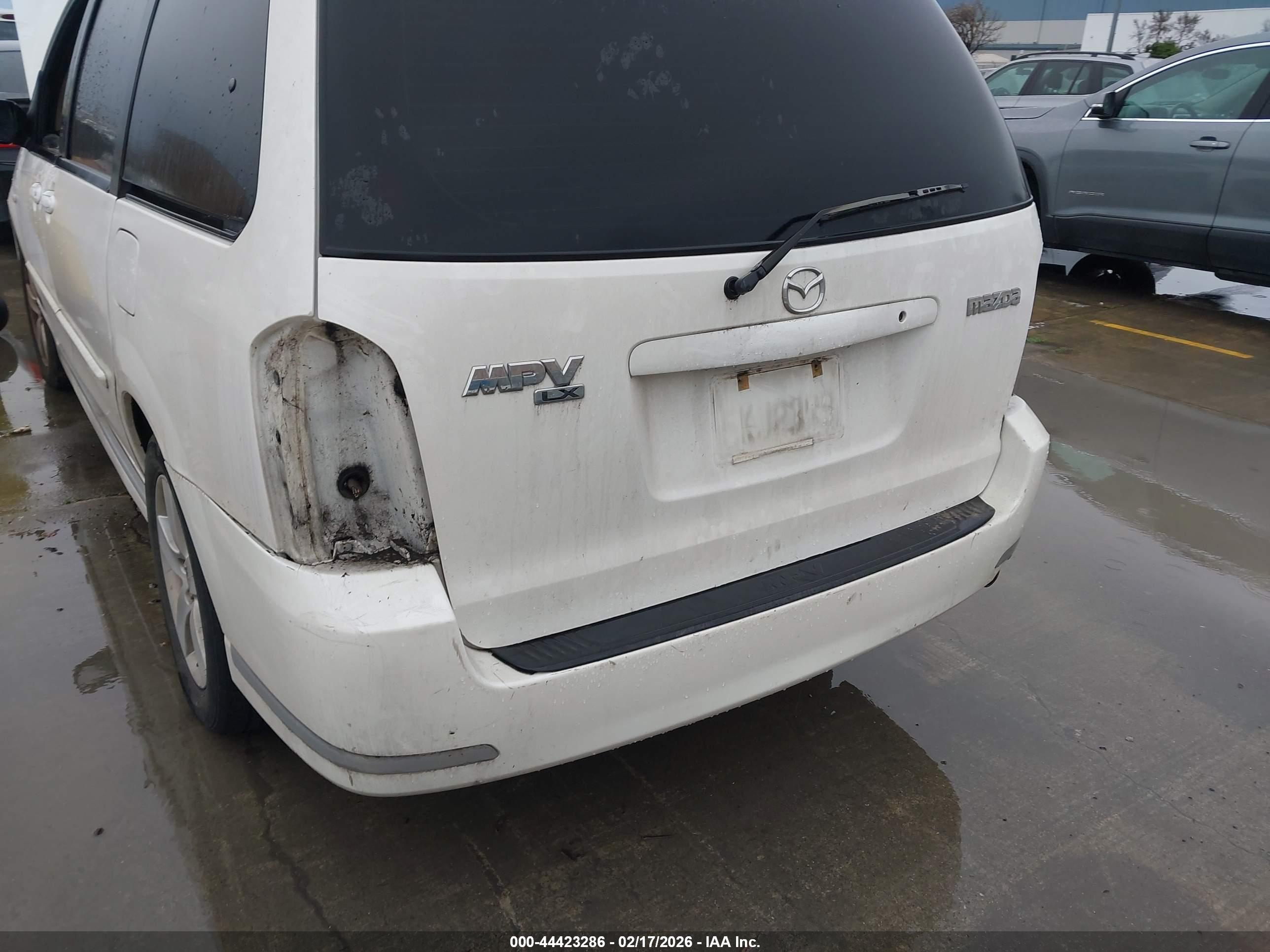 MAZDA MPV image 6