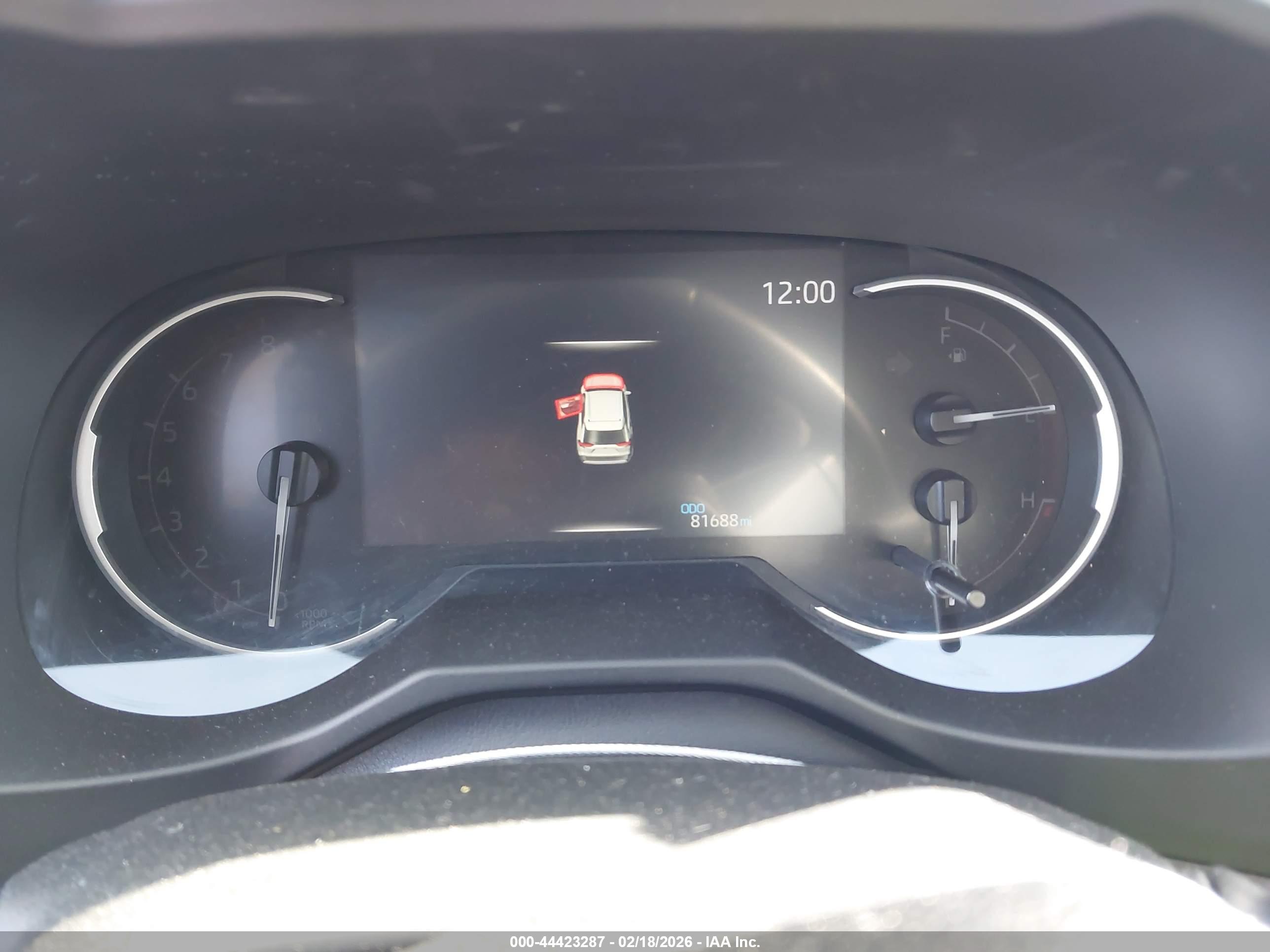 TOYOTA RAV4 image 7