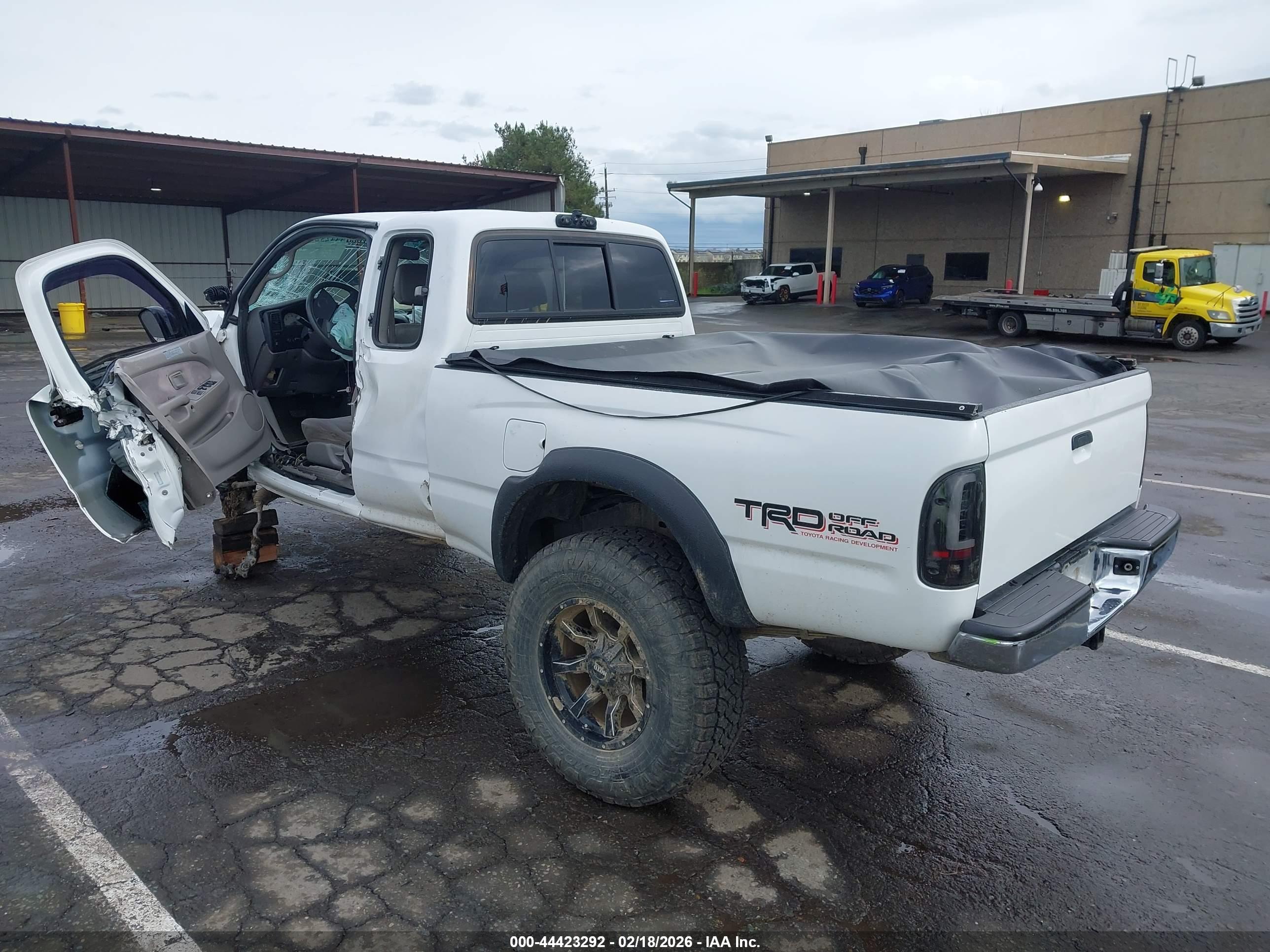 TOYOTA TACOMA image 3