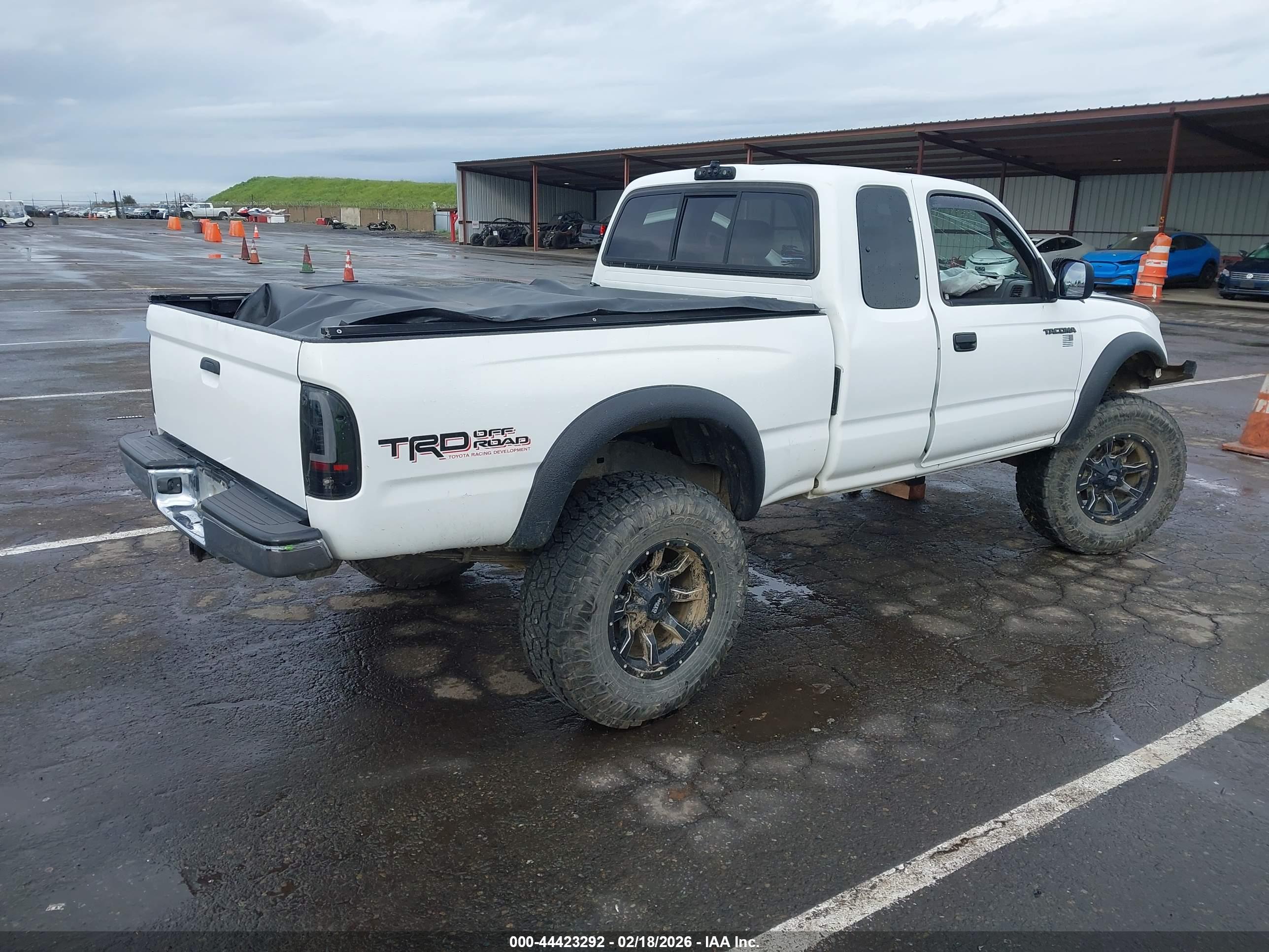 TOYOTA TACOMA image 4
