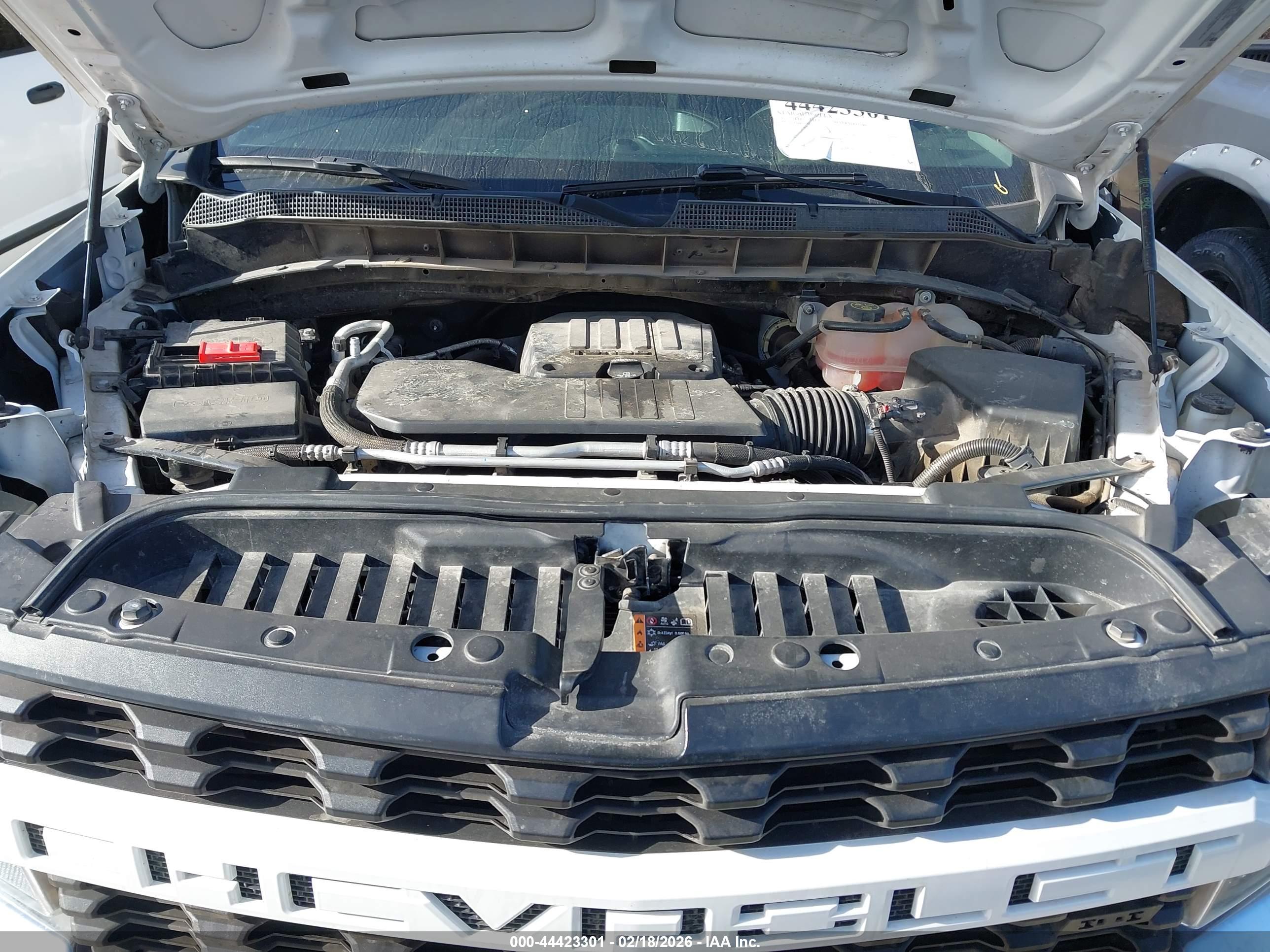 CHEVROLET SILVERADO image 10