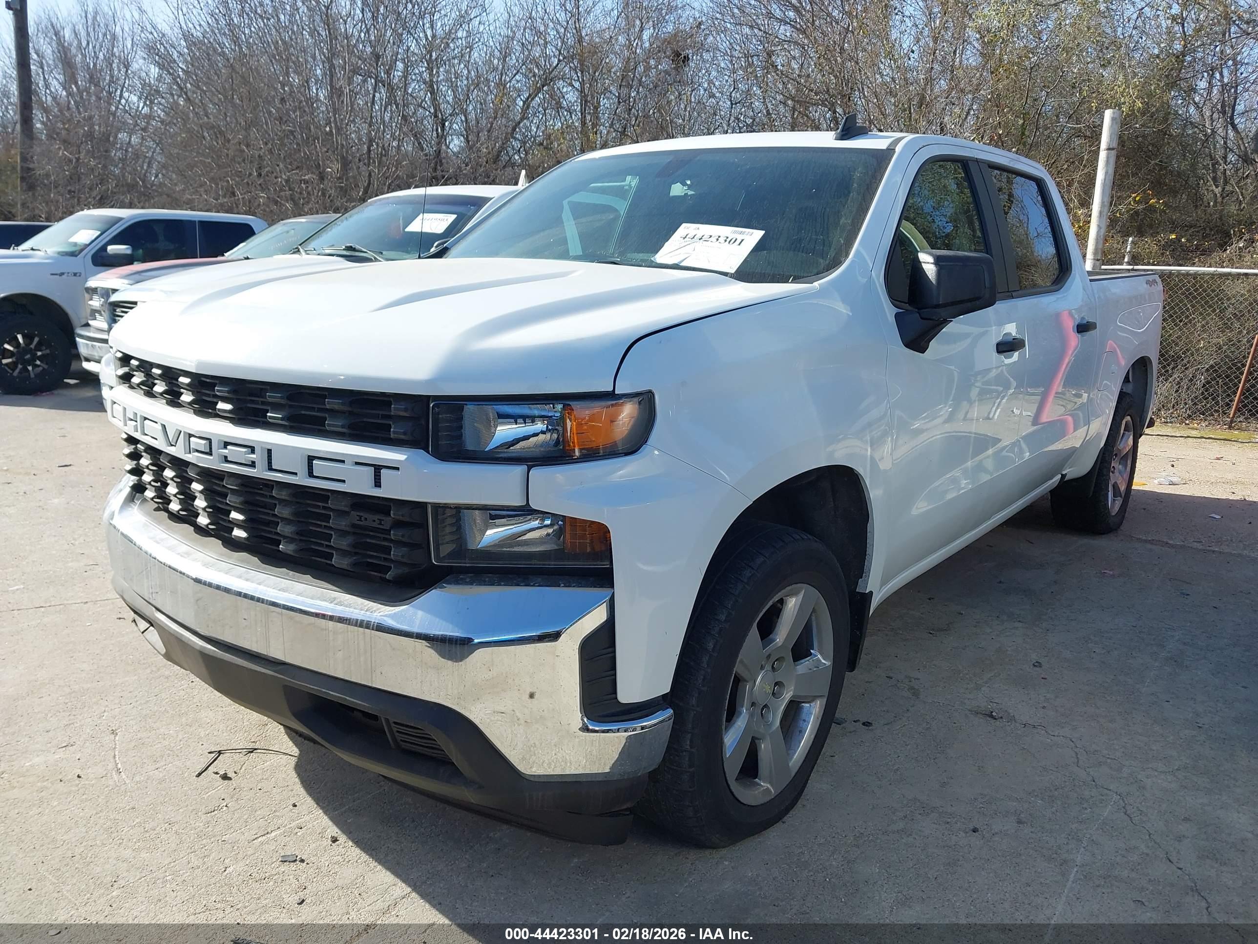 CHEVROLET SILVERADO image 2