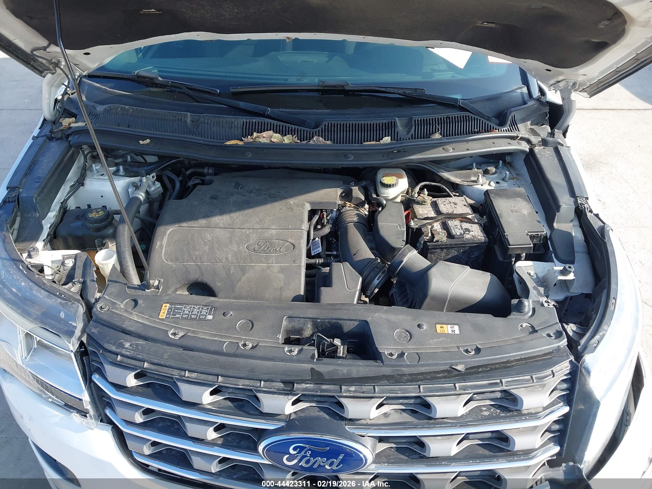 FORD EXPLORER image 10