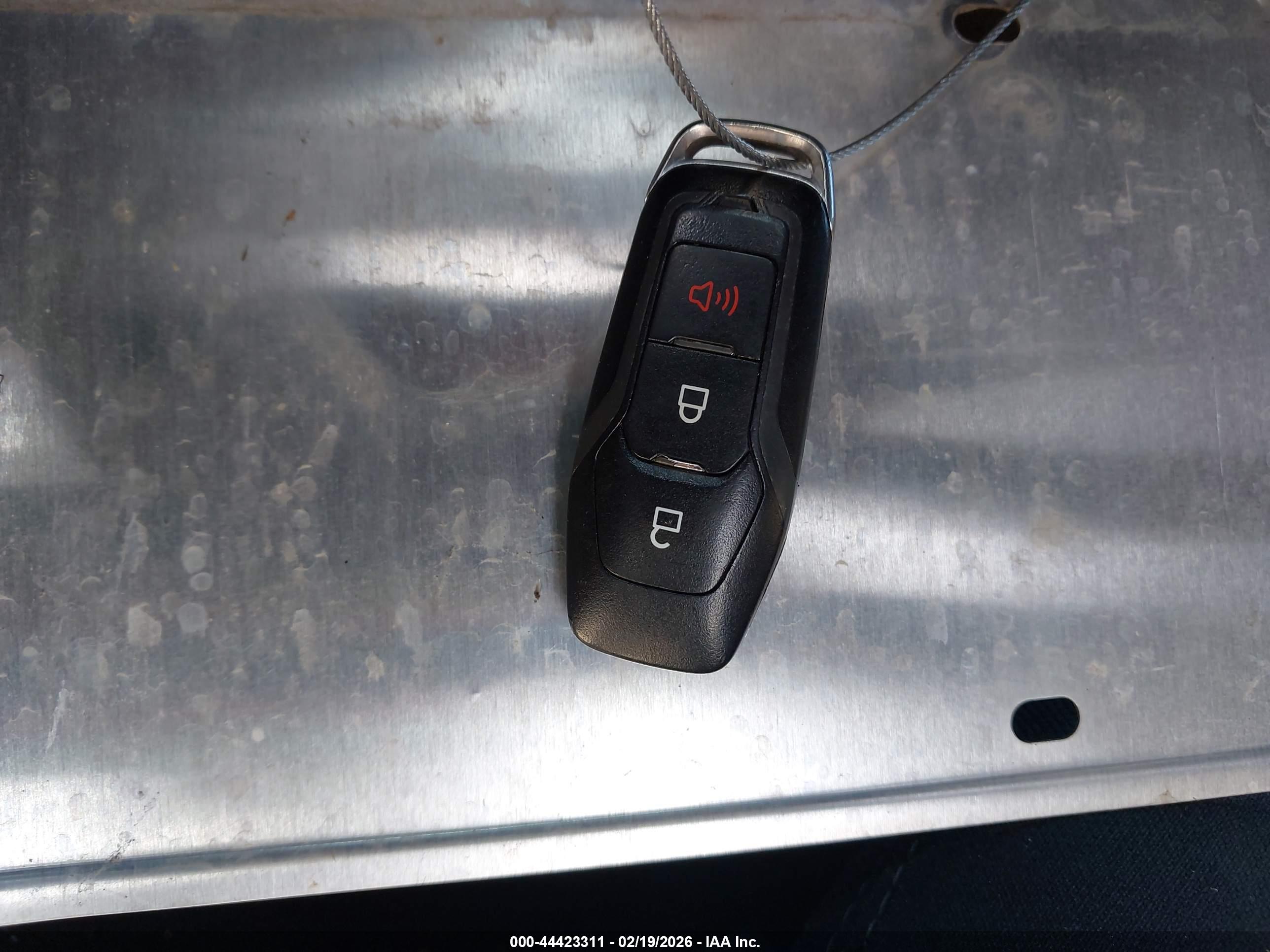 FORD EXPLORER image 11