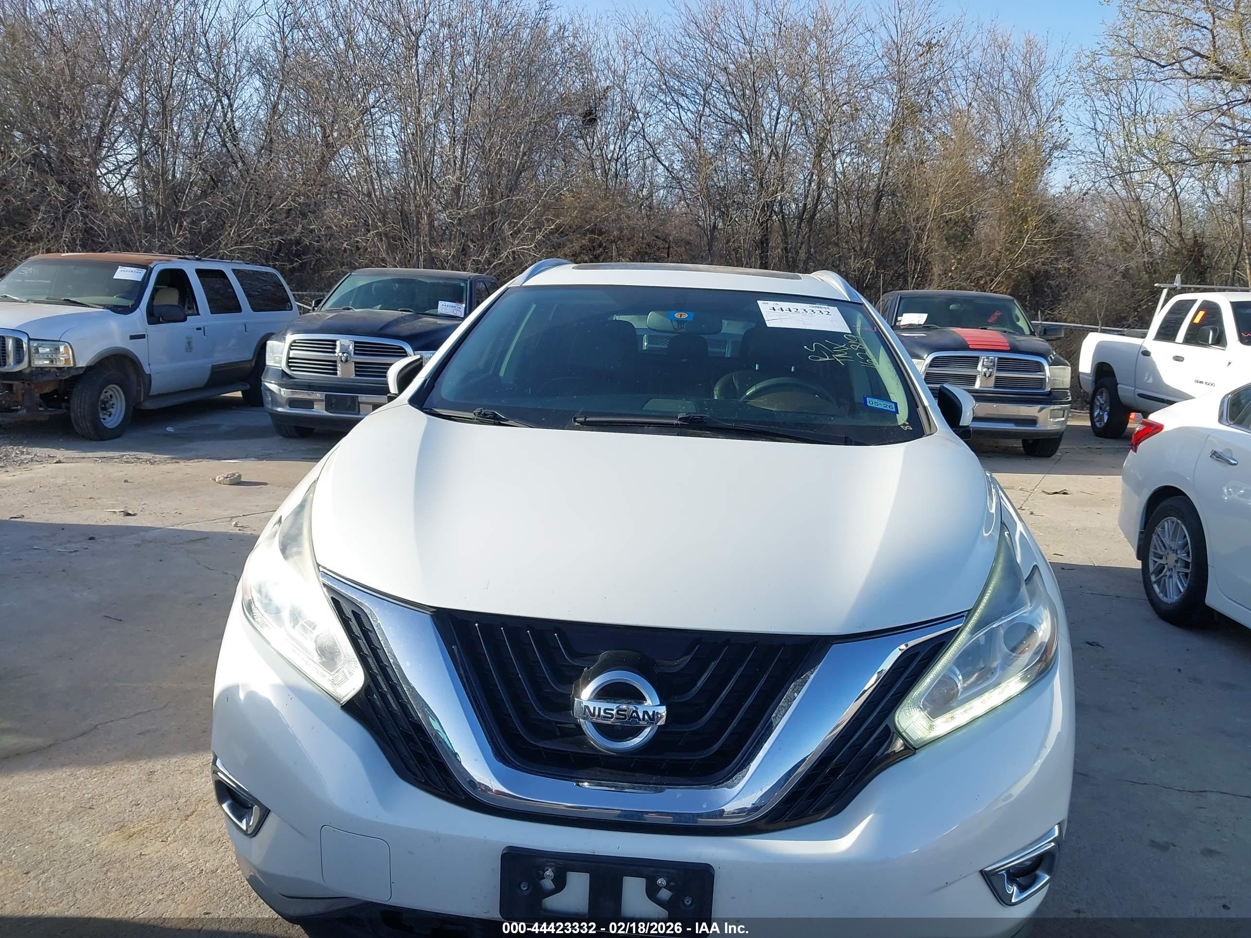 NISSAN MURANO image 6