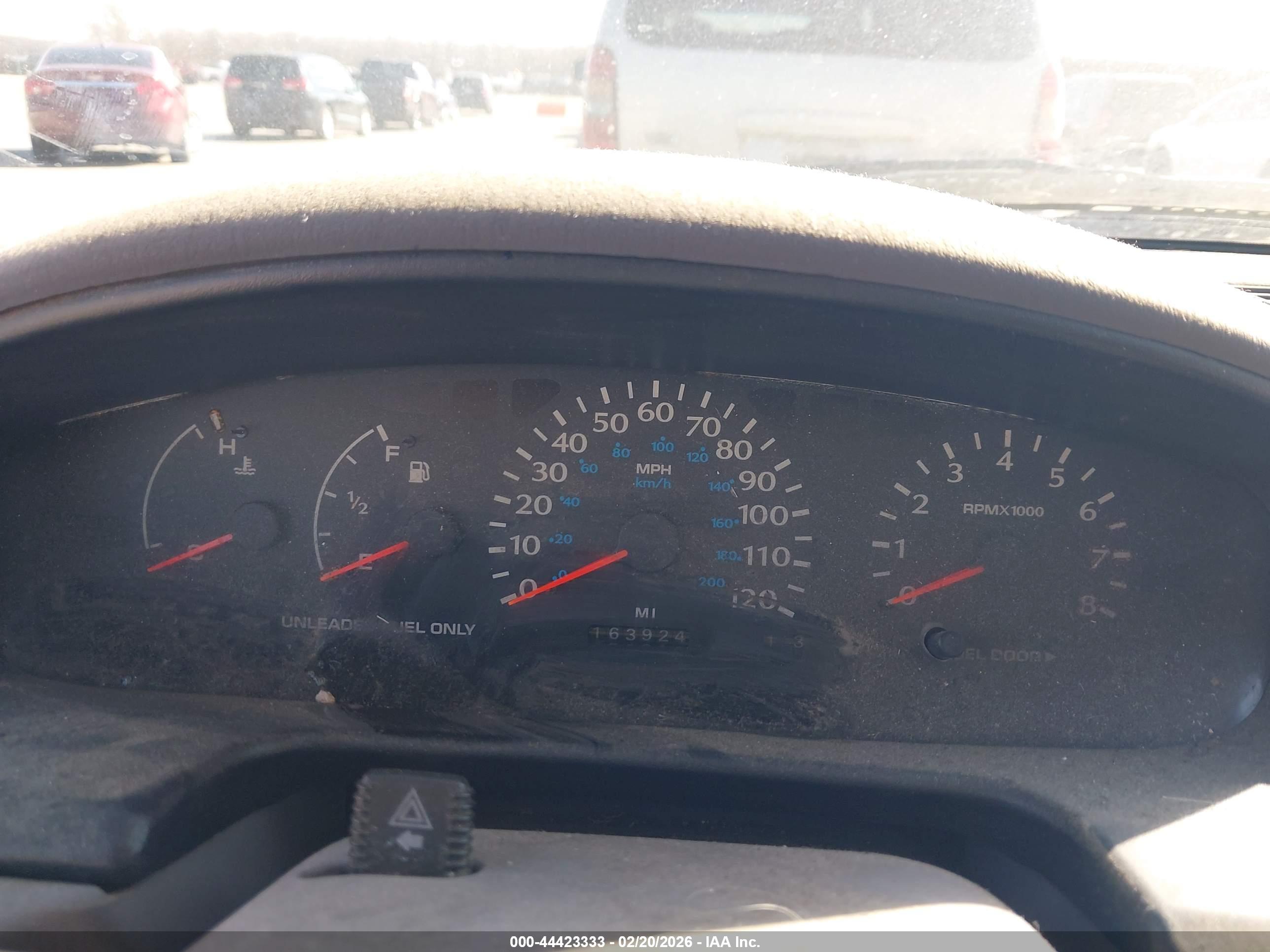 DODGE NEON image 7