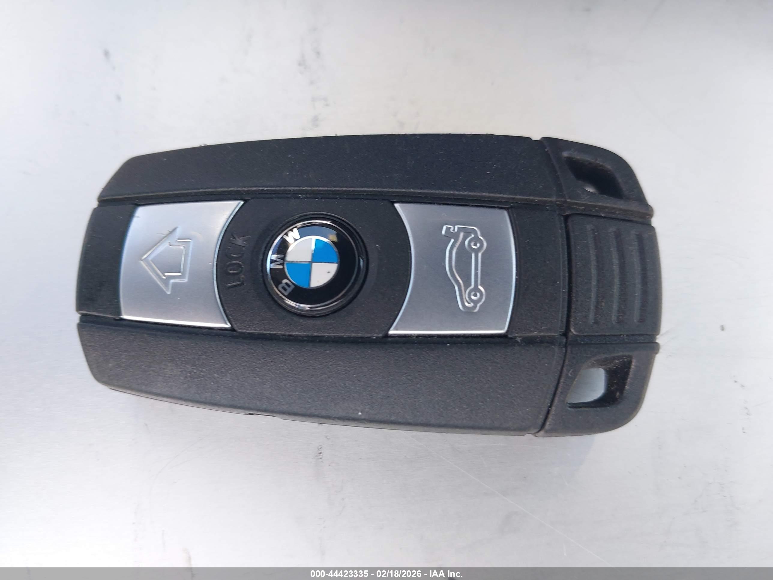 BMW 328I image 11