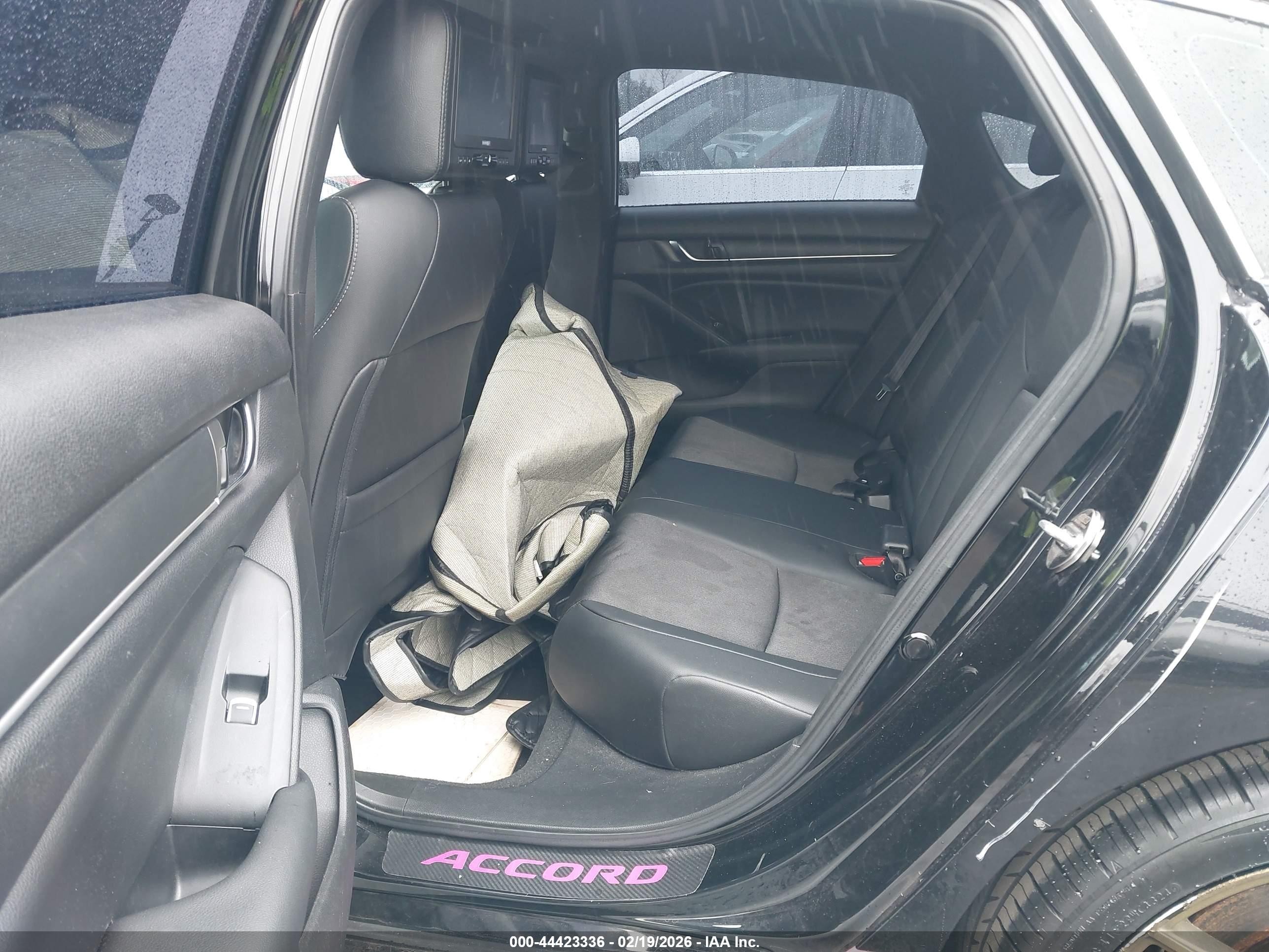 HONDA ACCORD image 8