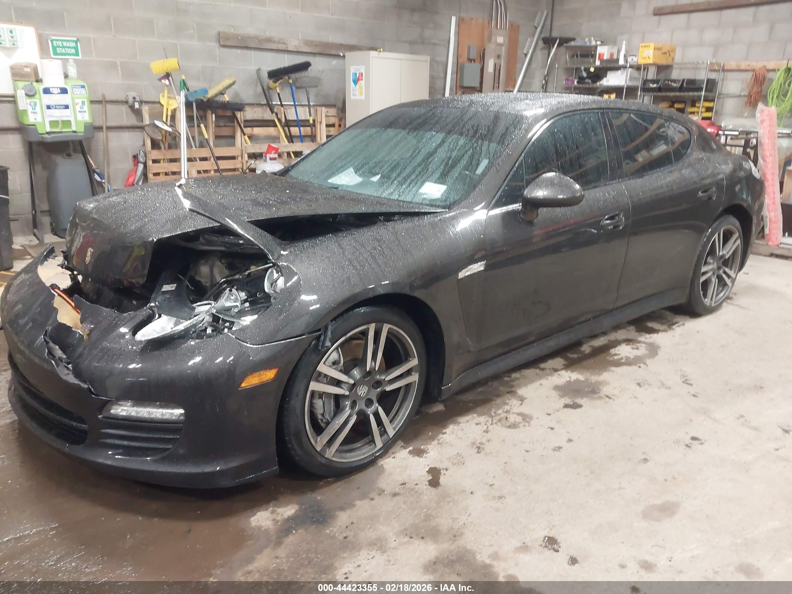 PORSCHE PANAMERA image 2