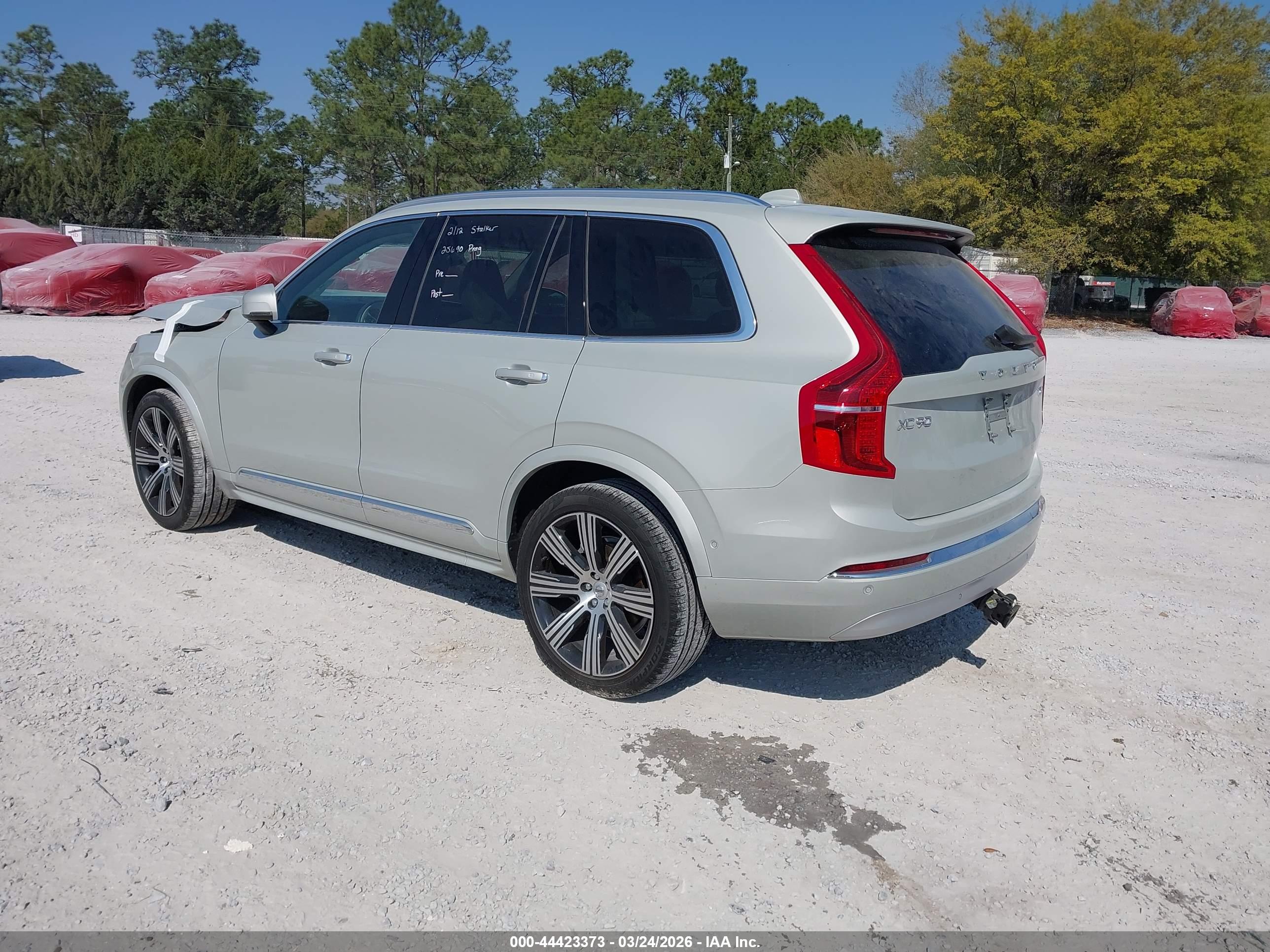 VOLVO XC90 image 3