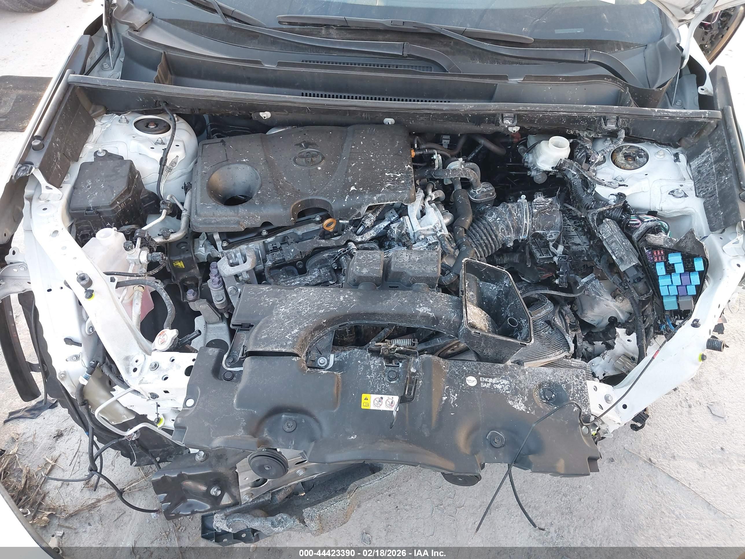TOYOTA RAV4 image 10
