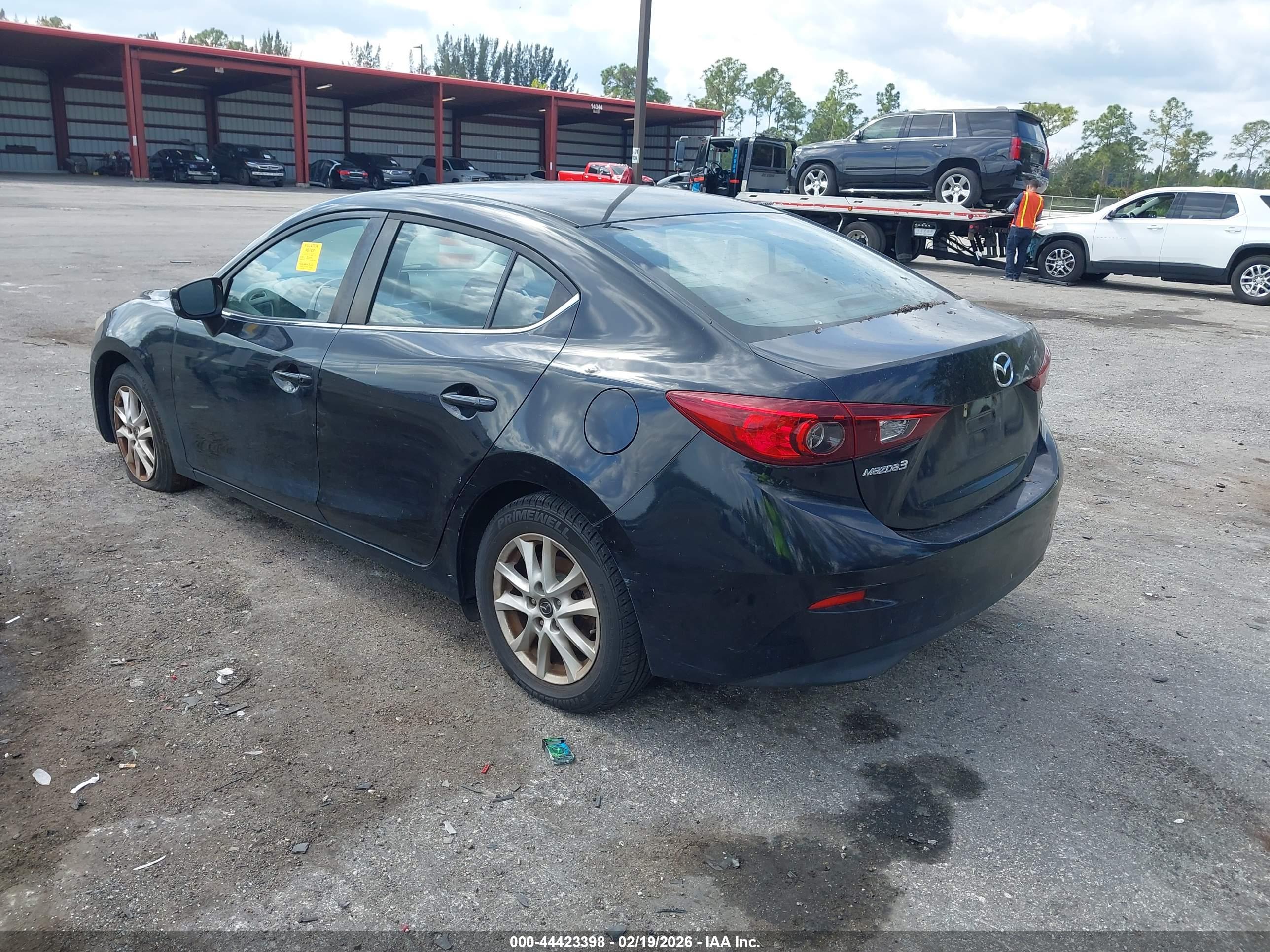 MAZDA MAZDA3 image 3
