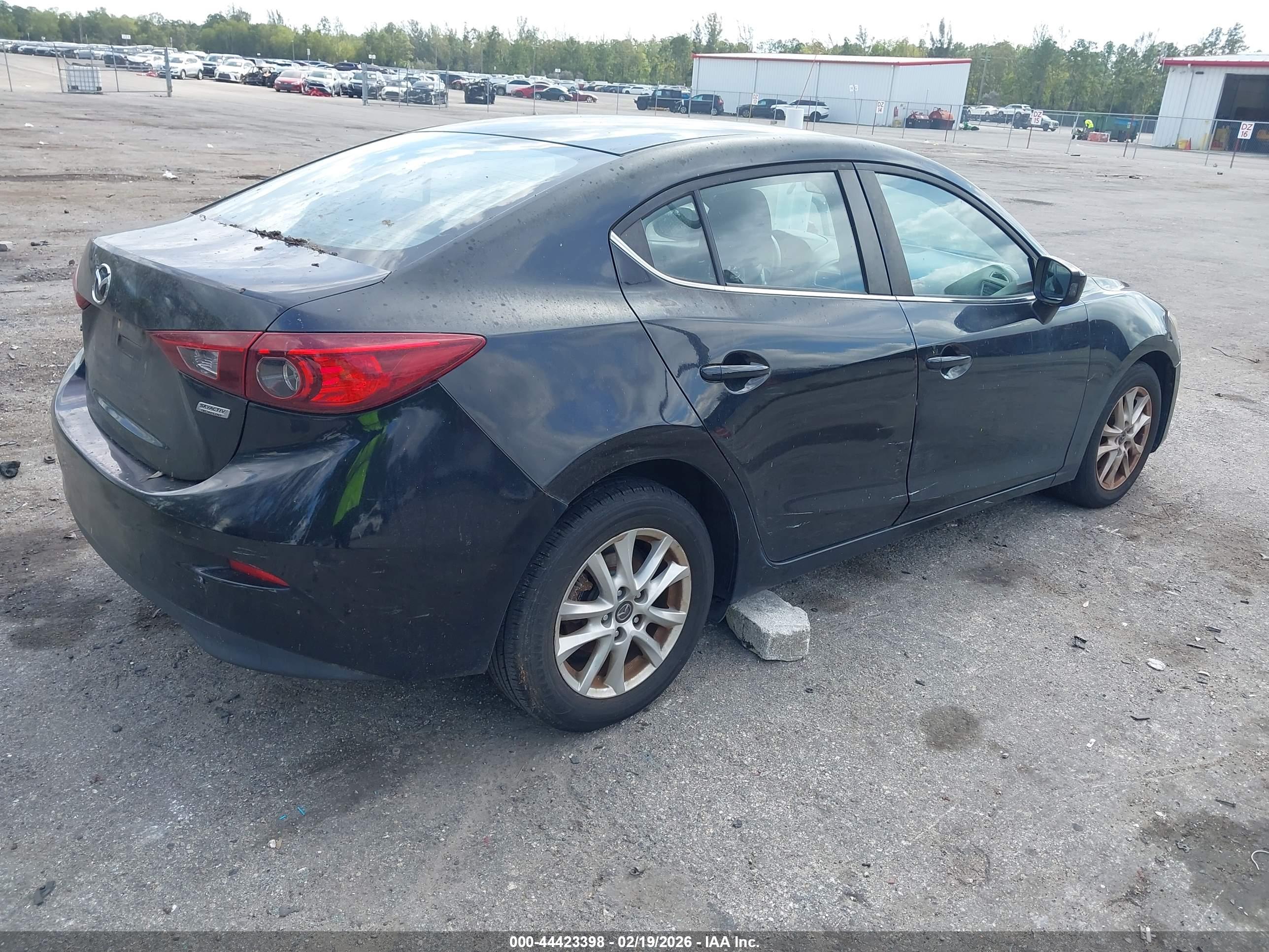 MAZDA MAZDA3 image 4