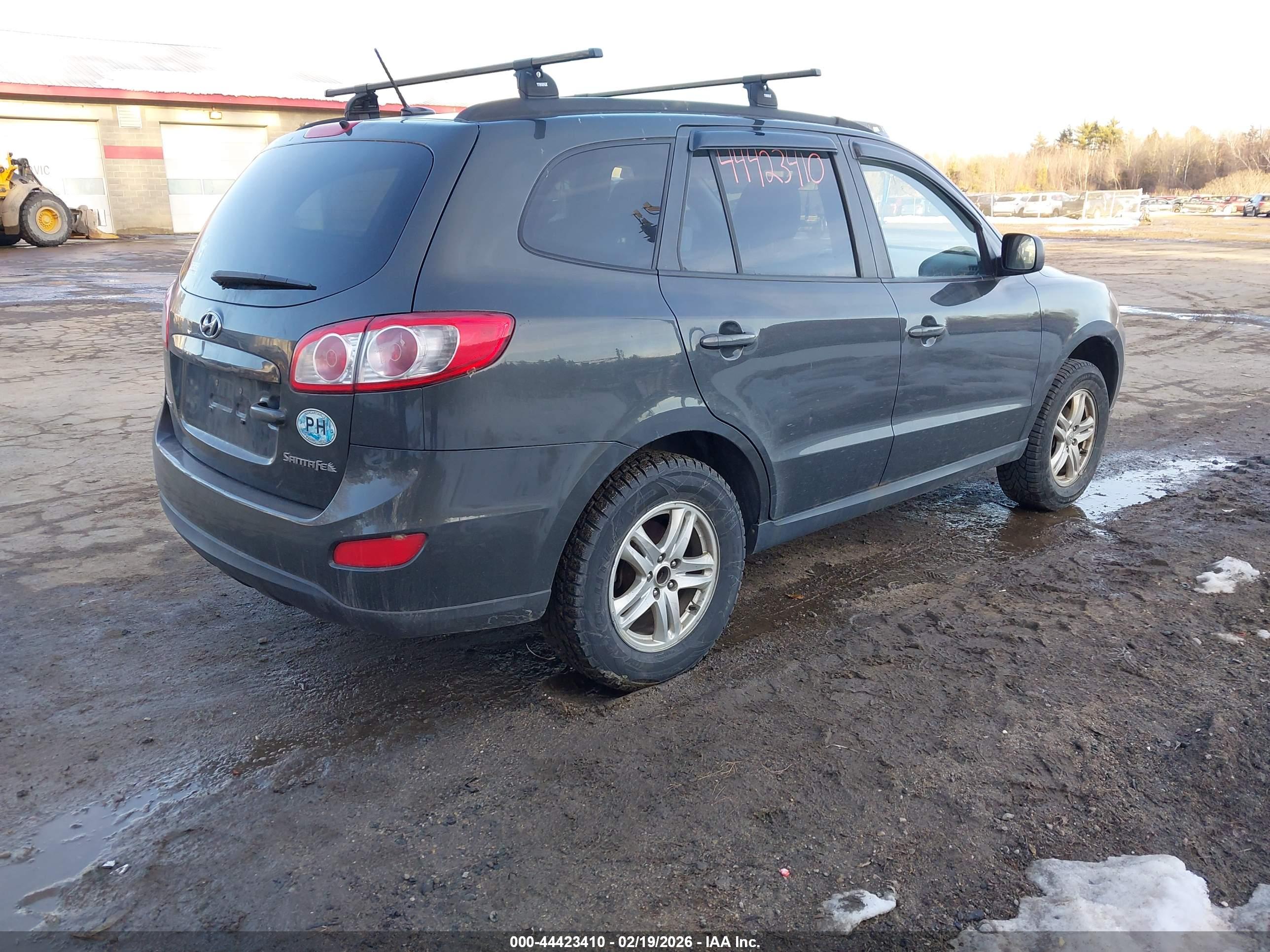 HYUNDAI SANTA image 4