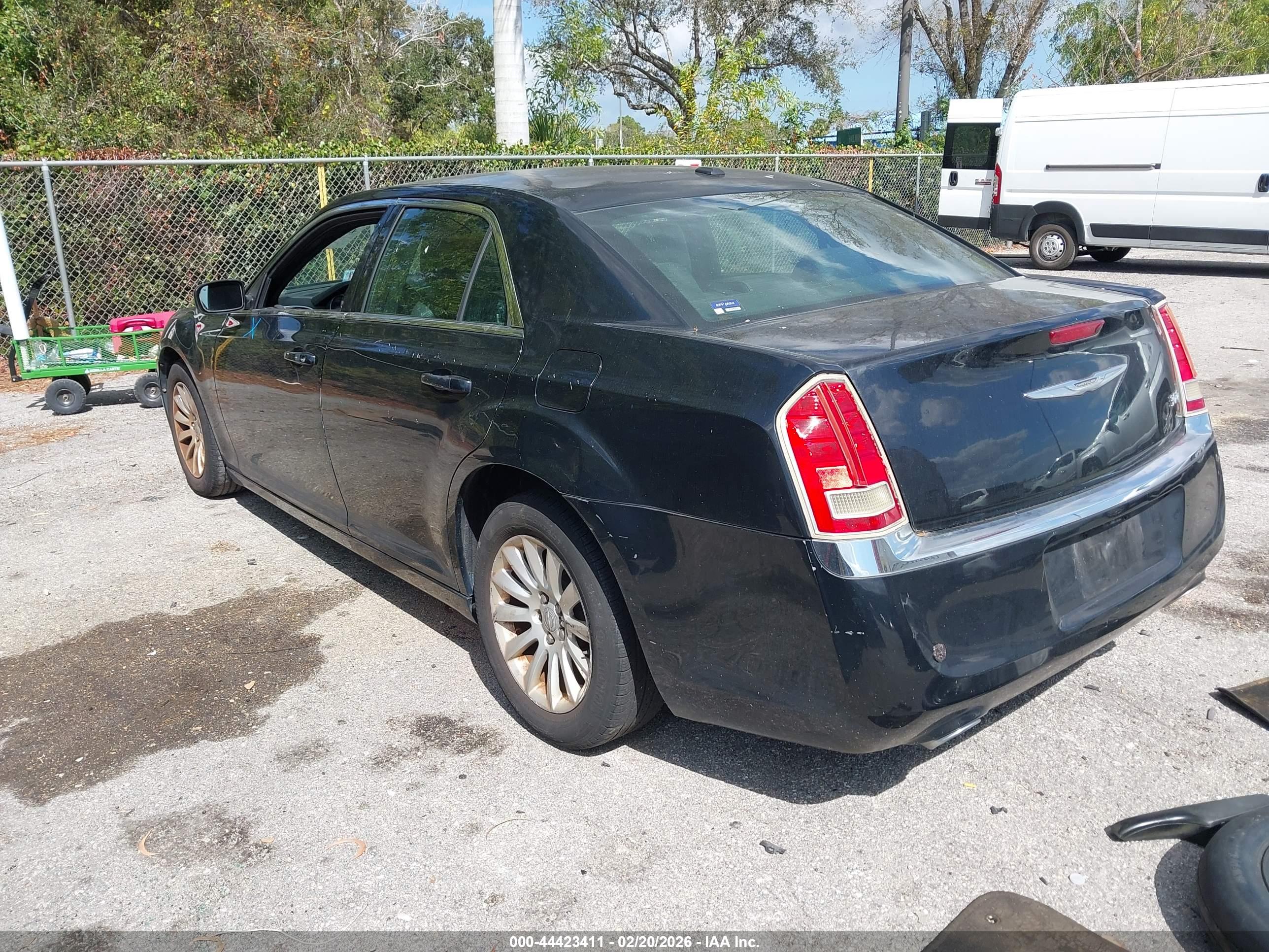 CHRYSLER 300 image 3