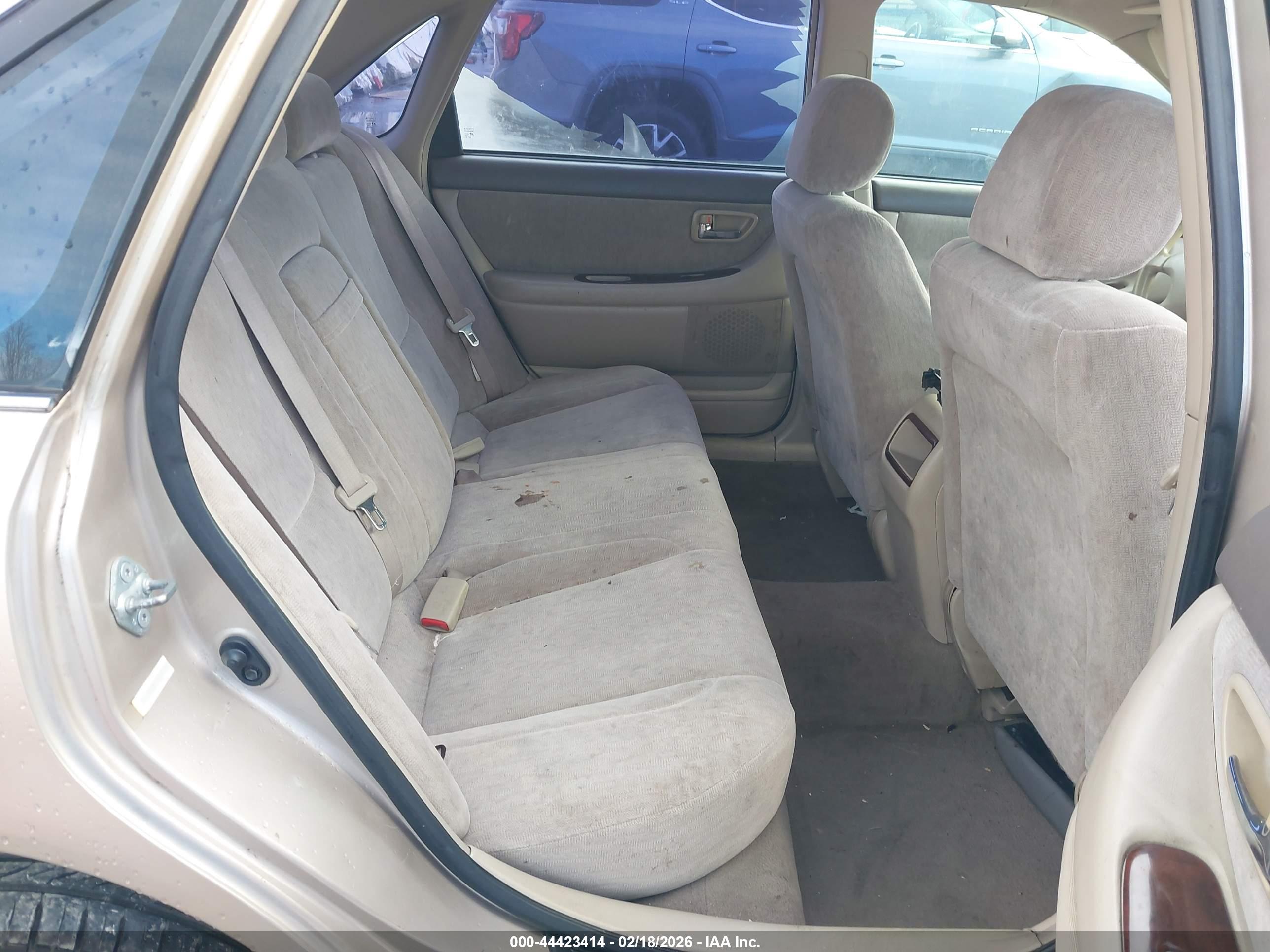 TOYOTA AVALON image 8