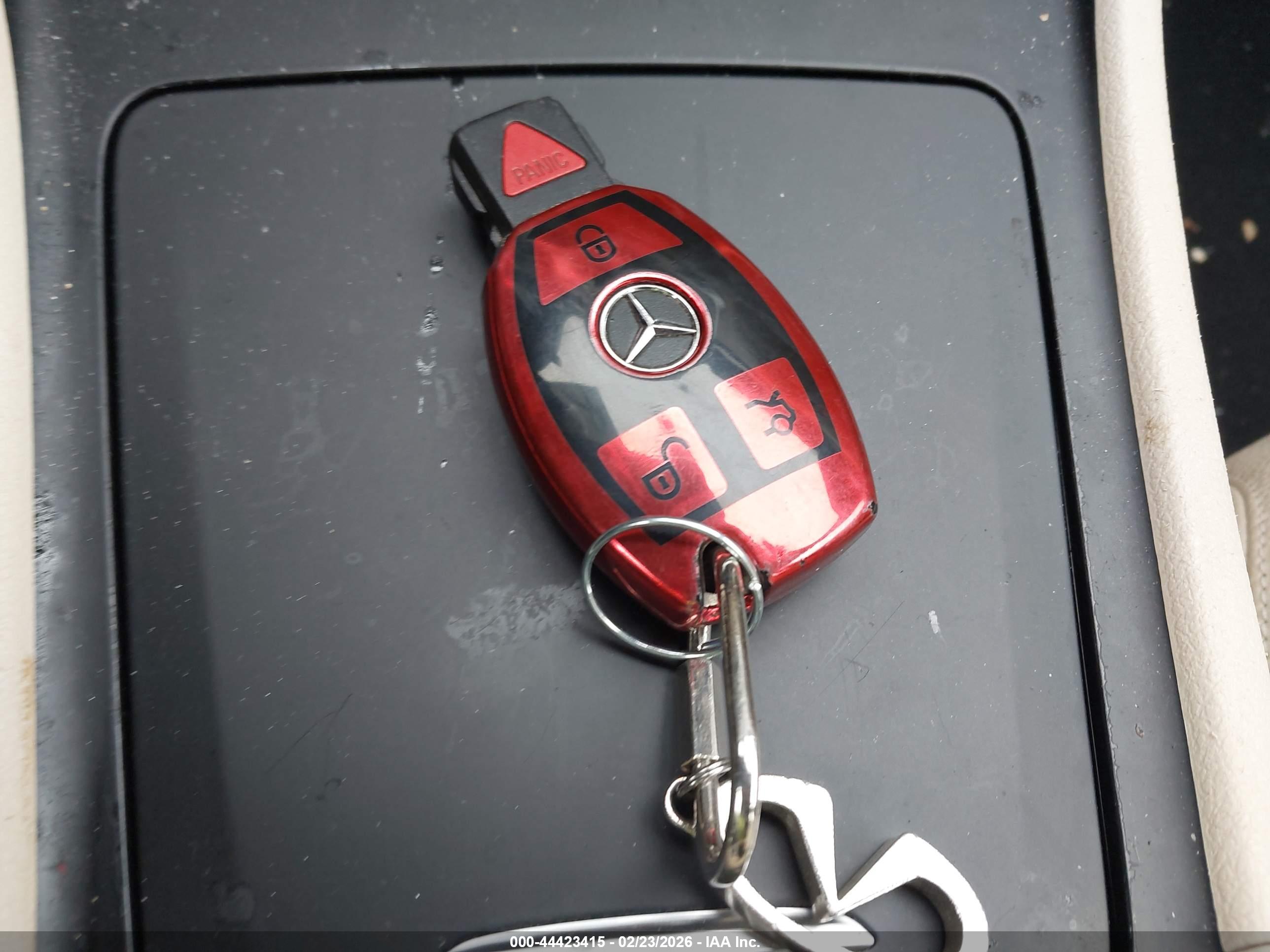 MERCEDES-BENZ CLA image 11
