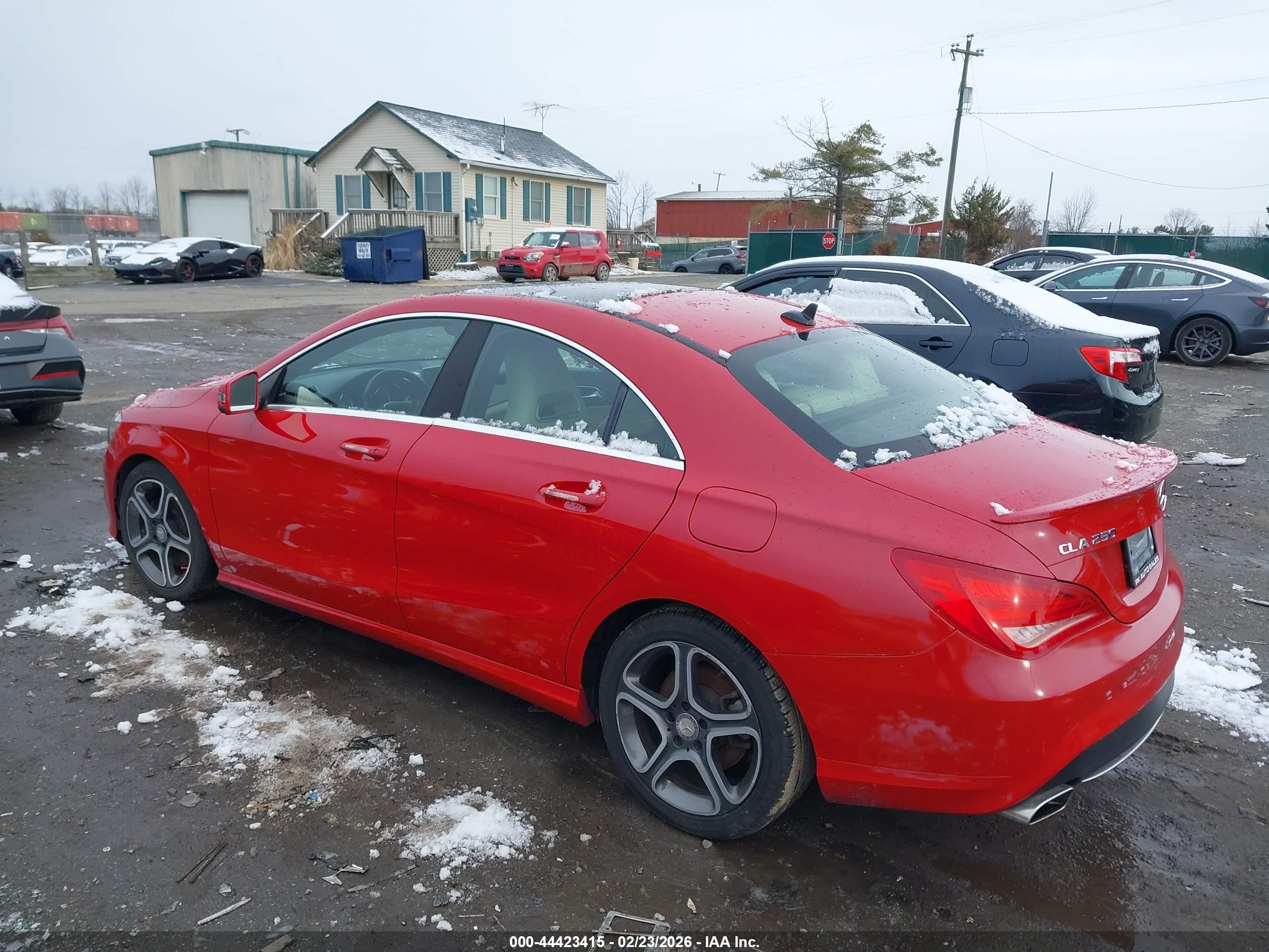MERCEDES-BENZ CLA image 3