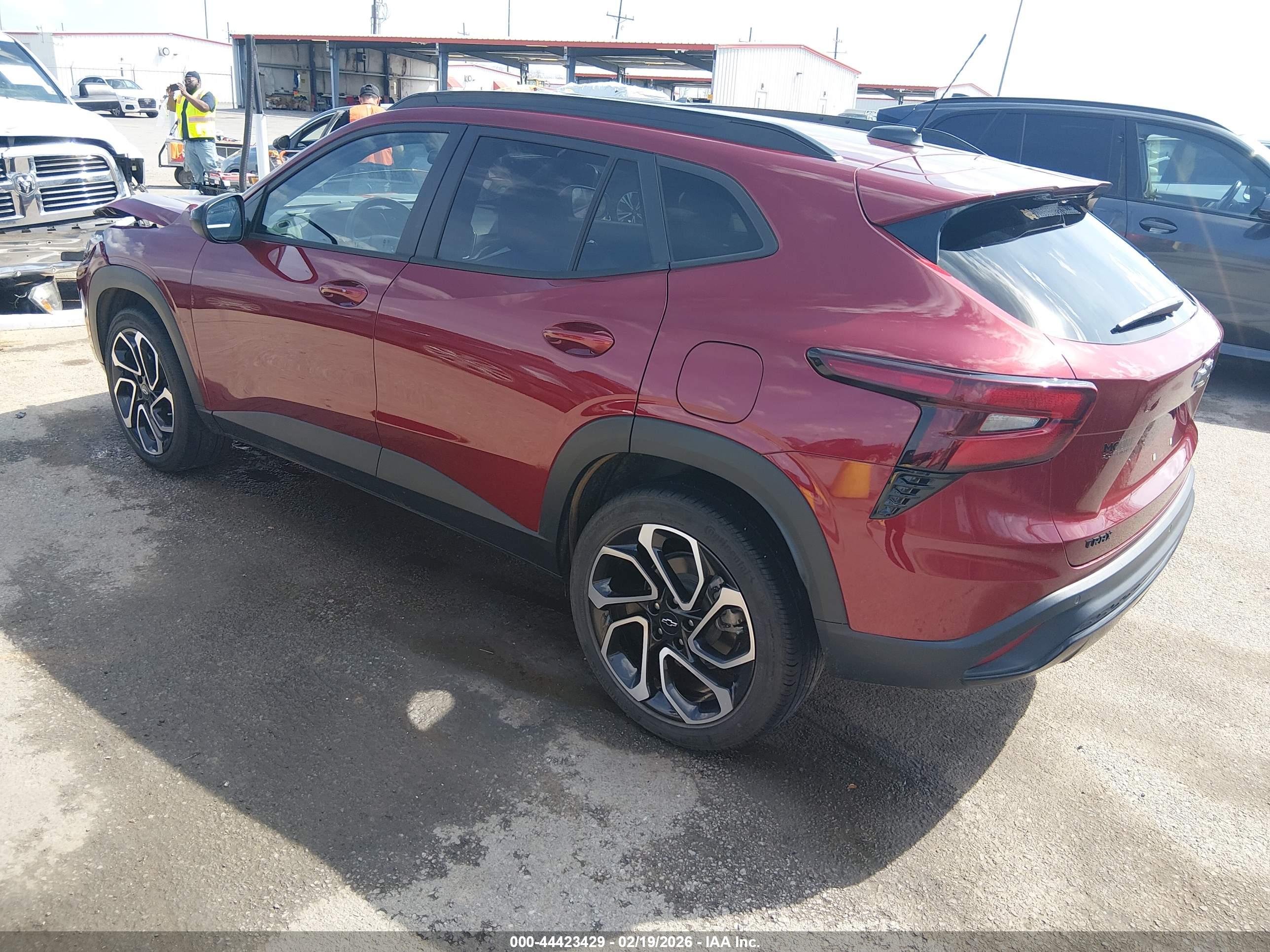 CHEVROLET TRAX image 3