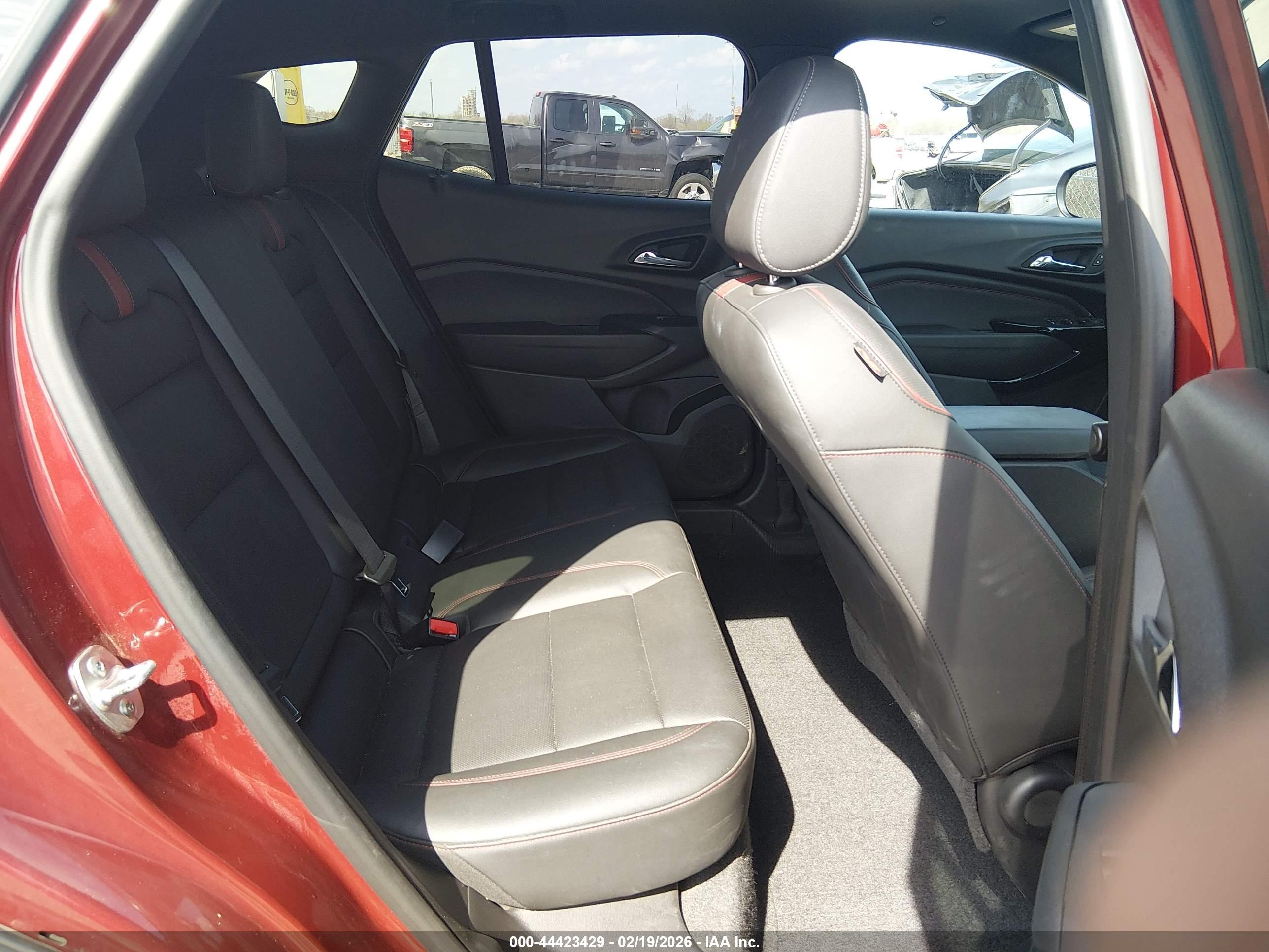 CHEVROLET TRAX image 8