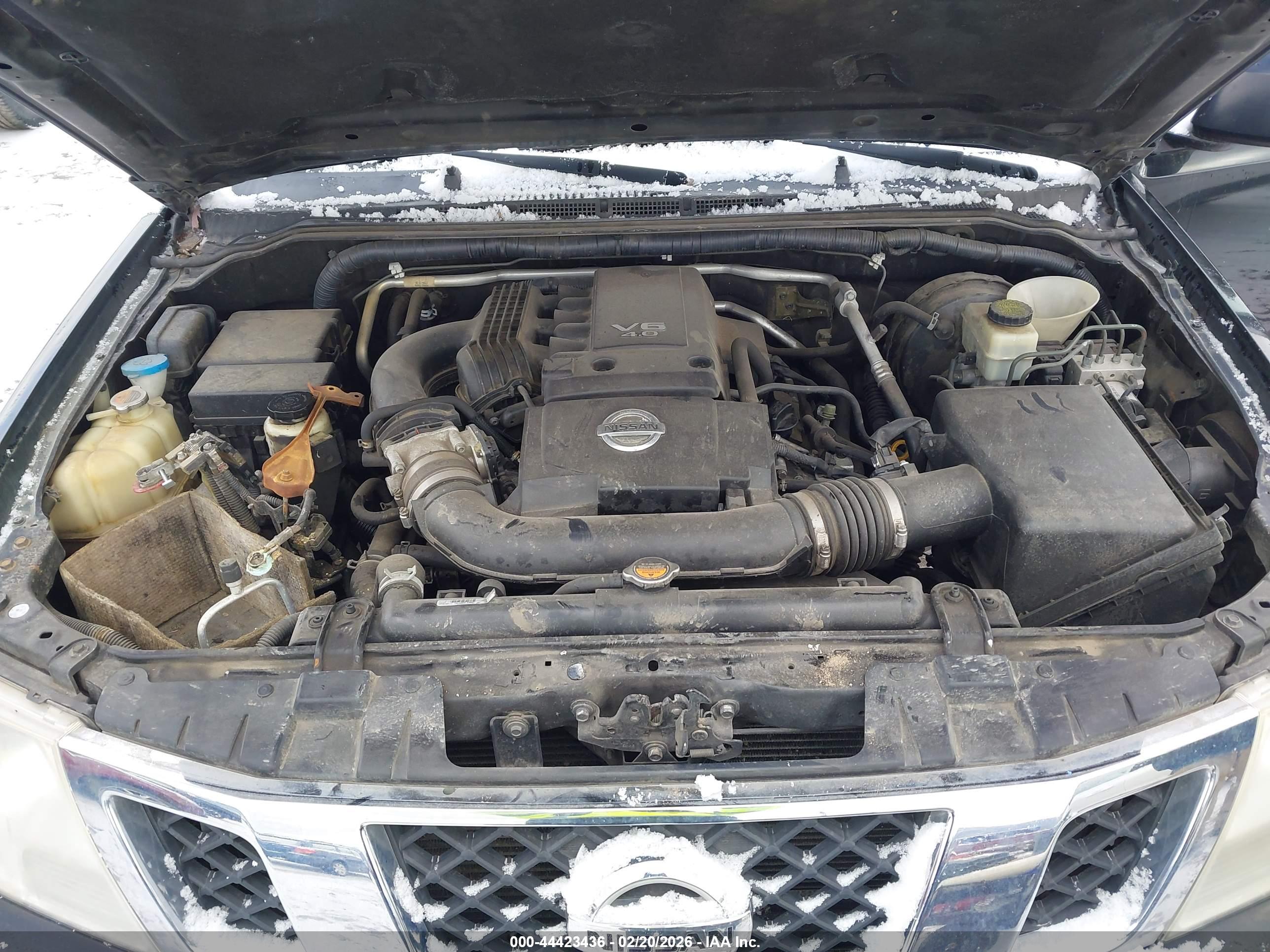 NISSAN FRONTIER image 10