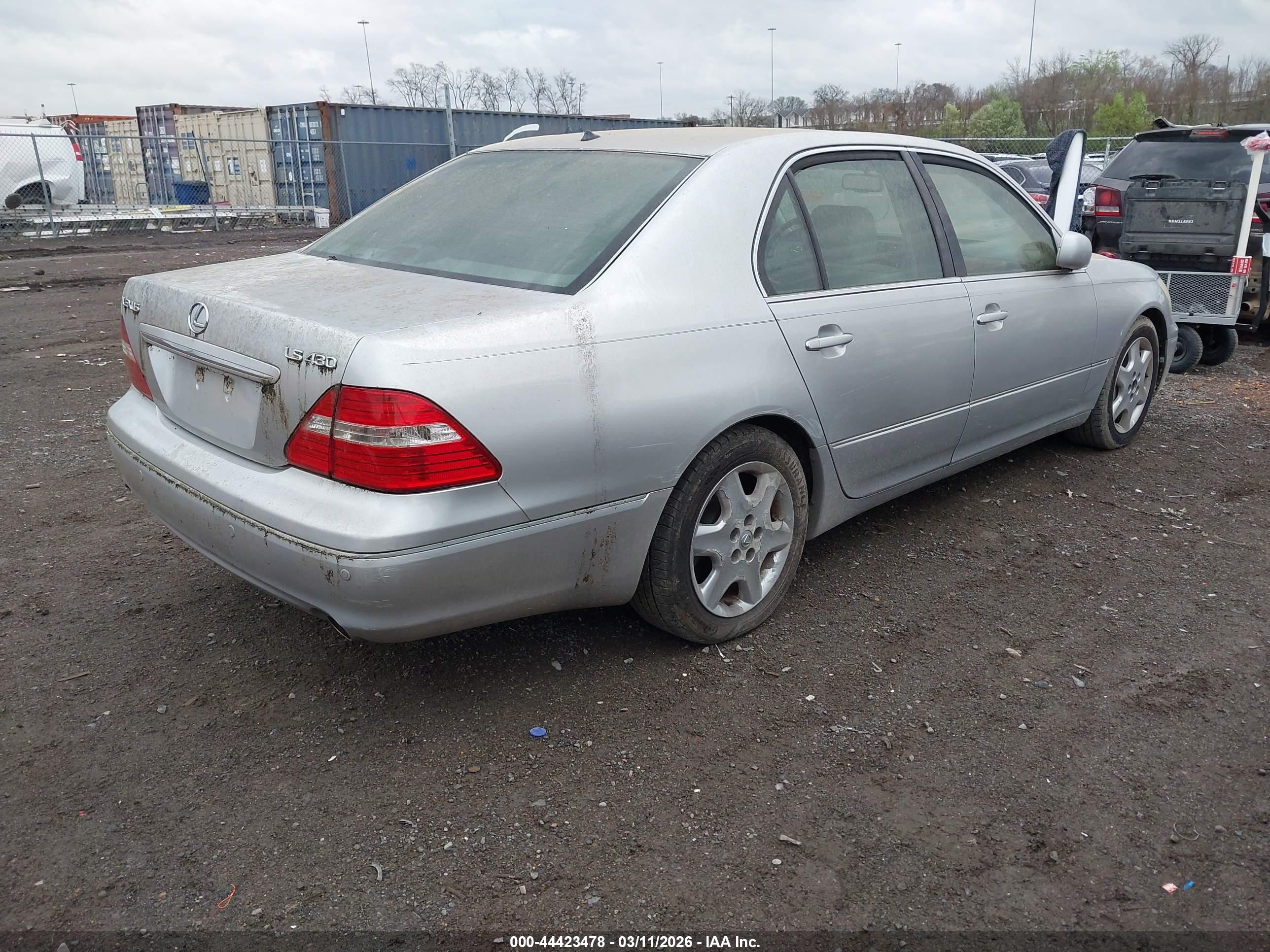 LEXUS LS image 4