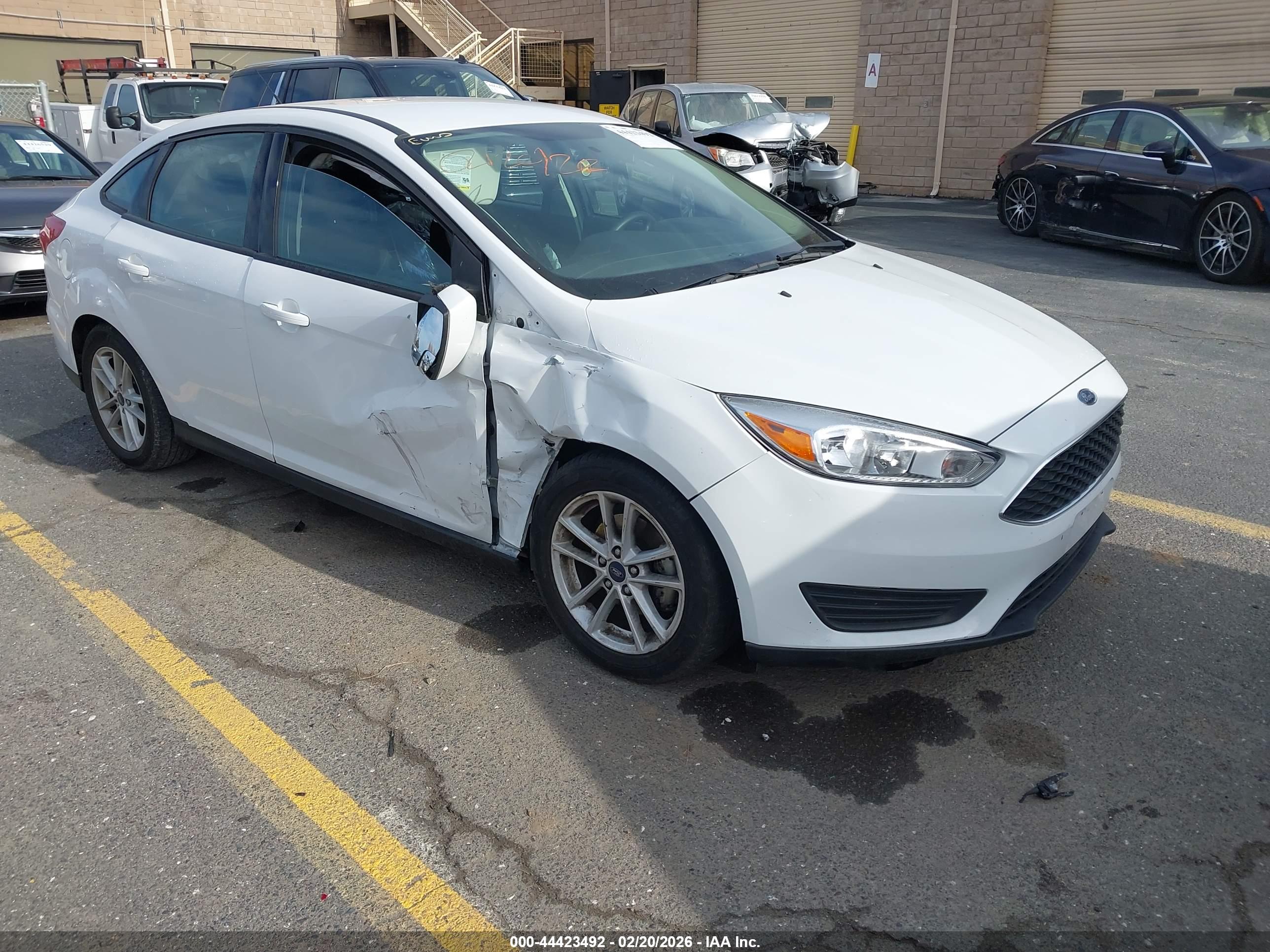 FORD FOCUS image 6