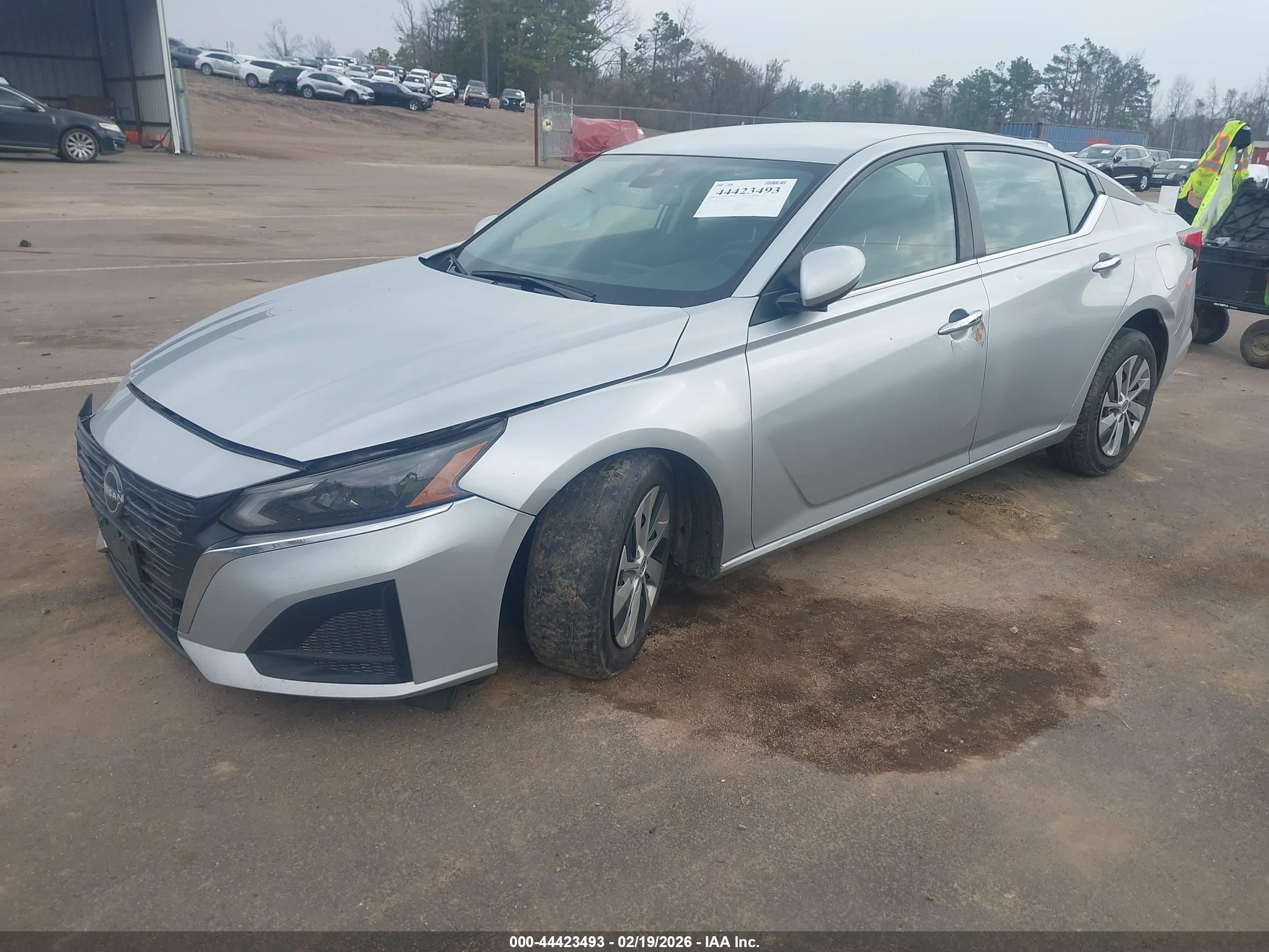 NISSAN ALTIMA image 2
