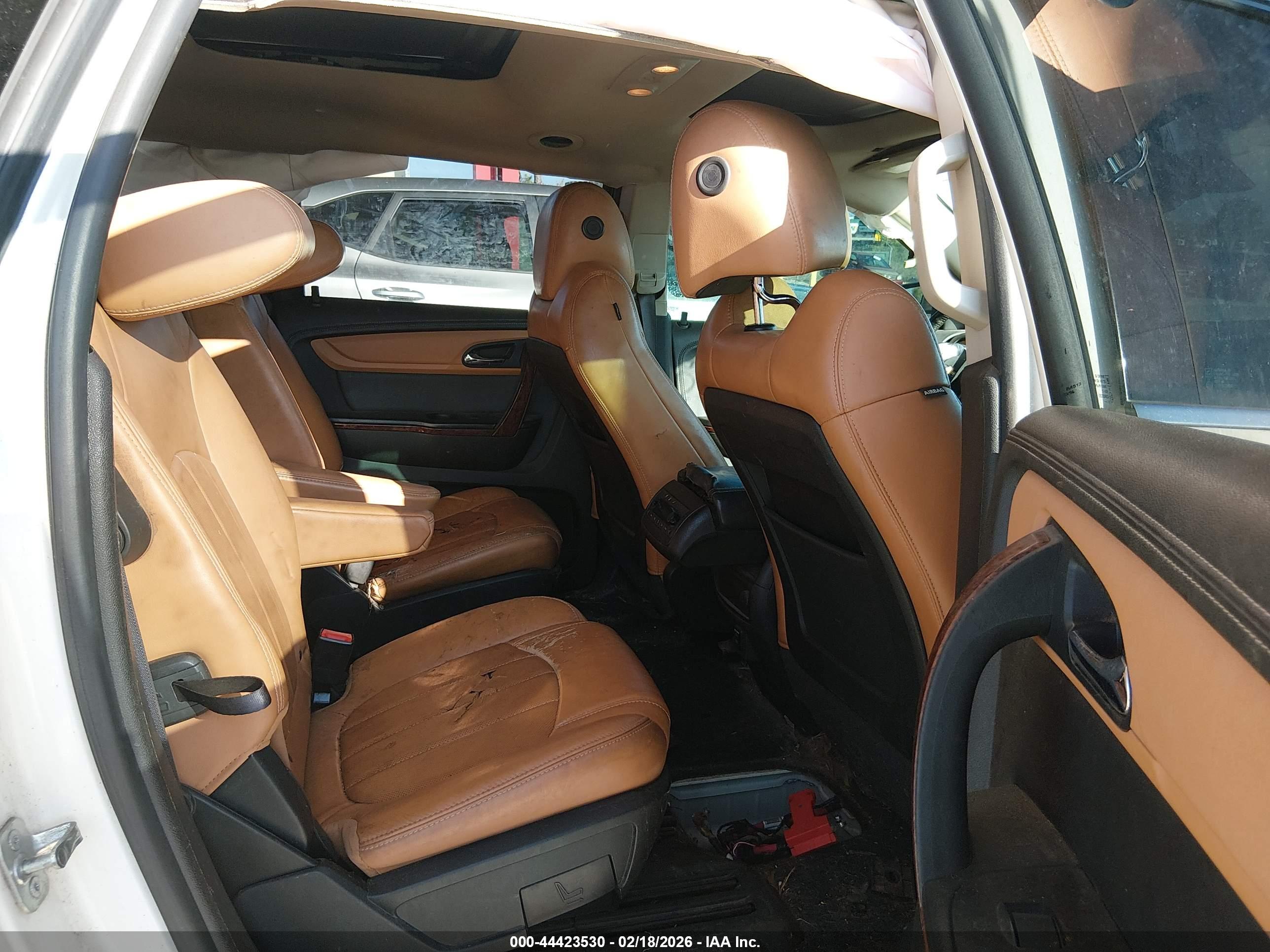 CHEVROLET TRAVERSE image 8