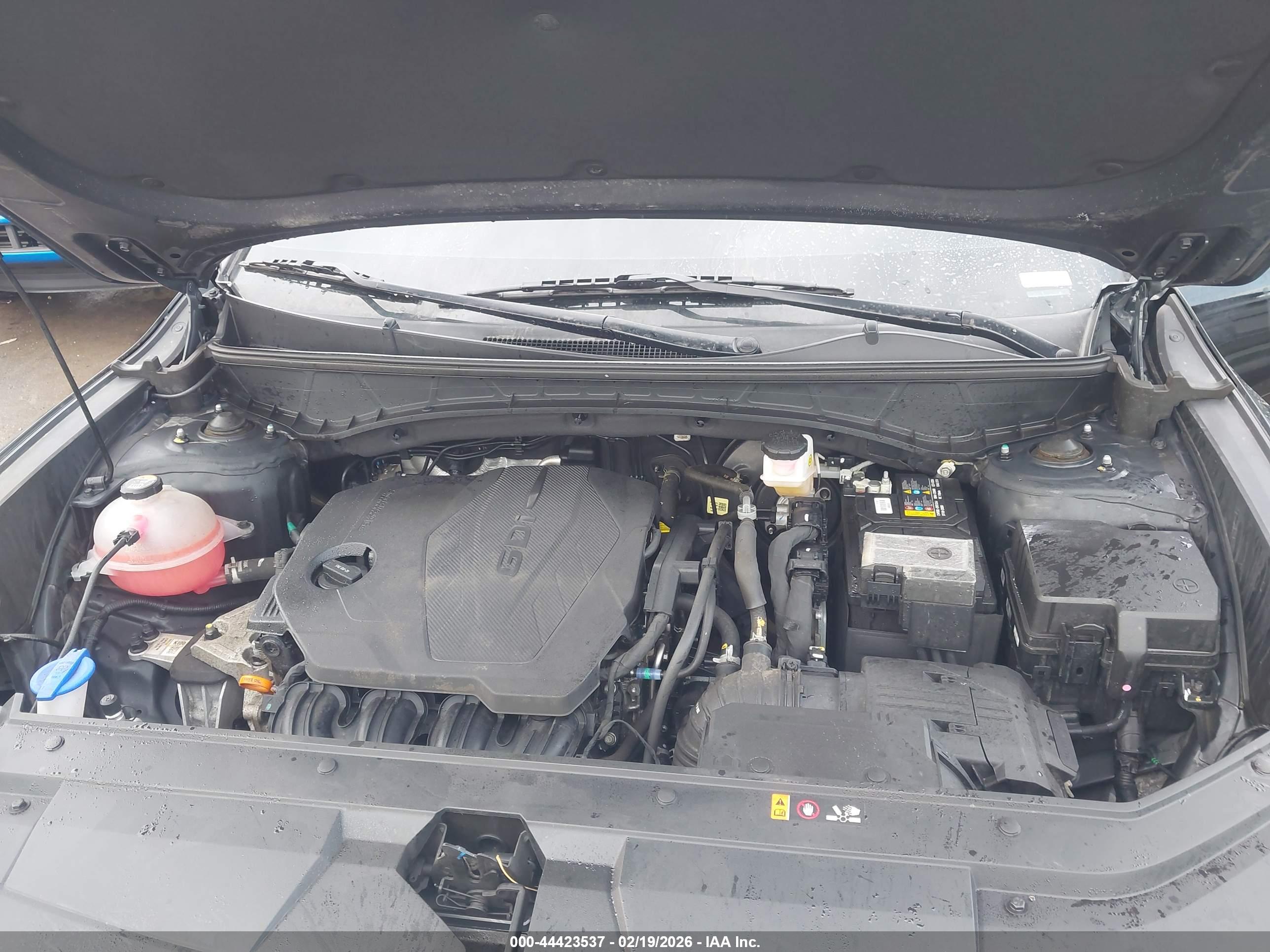 HYUNDAI SANTA image 10
