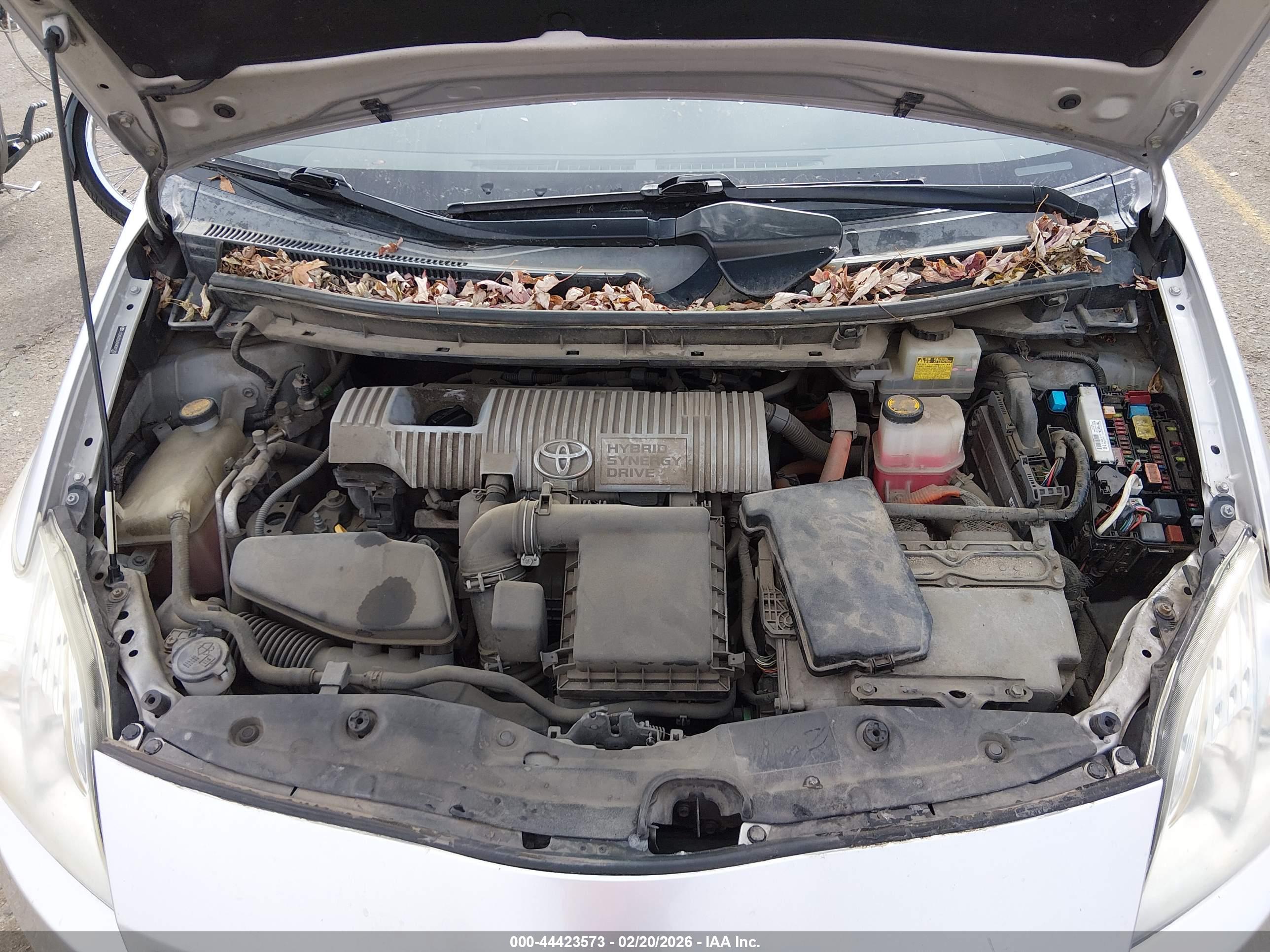 TOYOTA PRIUS image 10