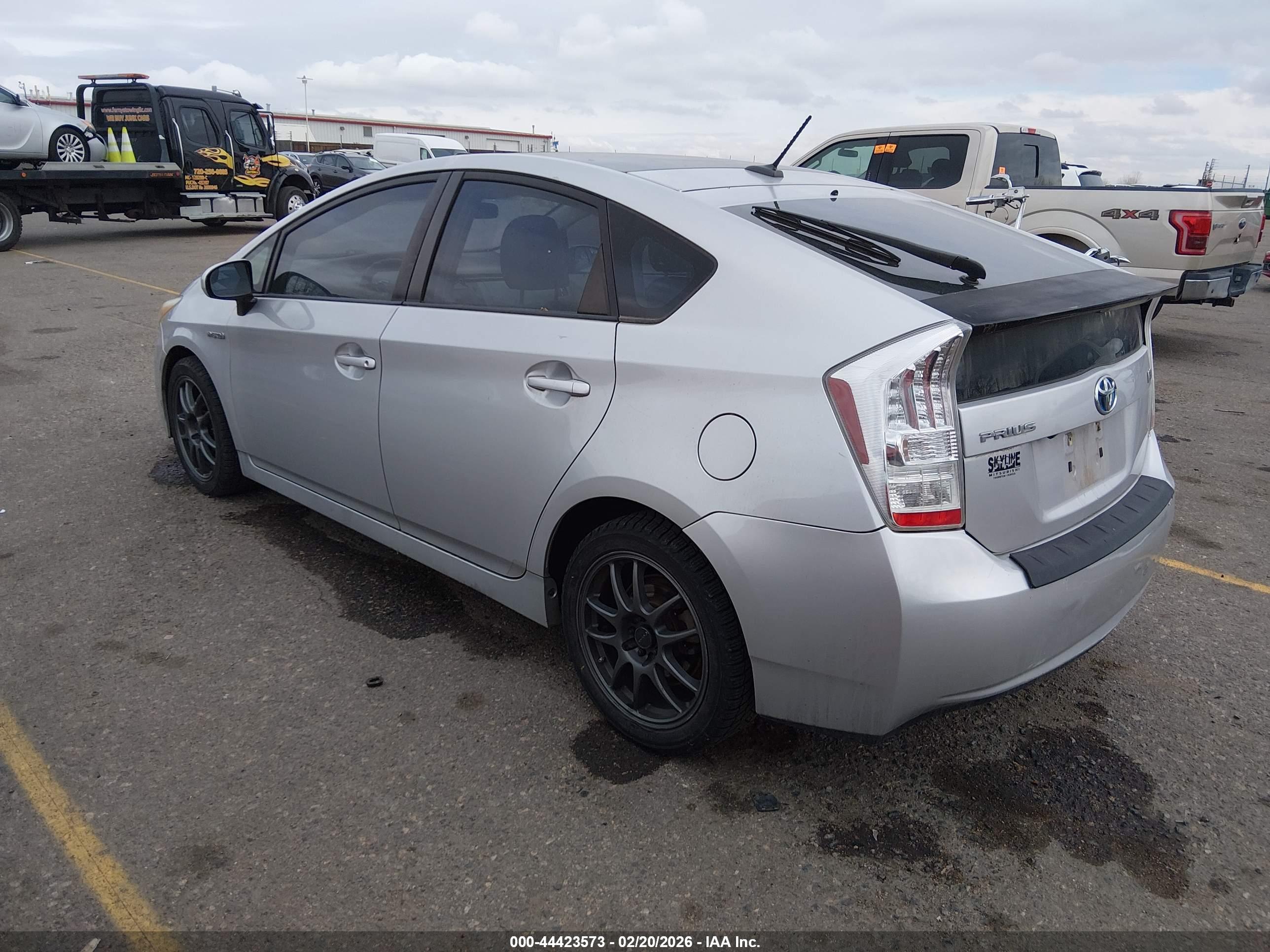 TOYOTA PRIUS image 3
