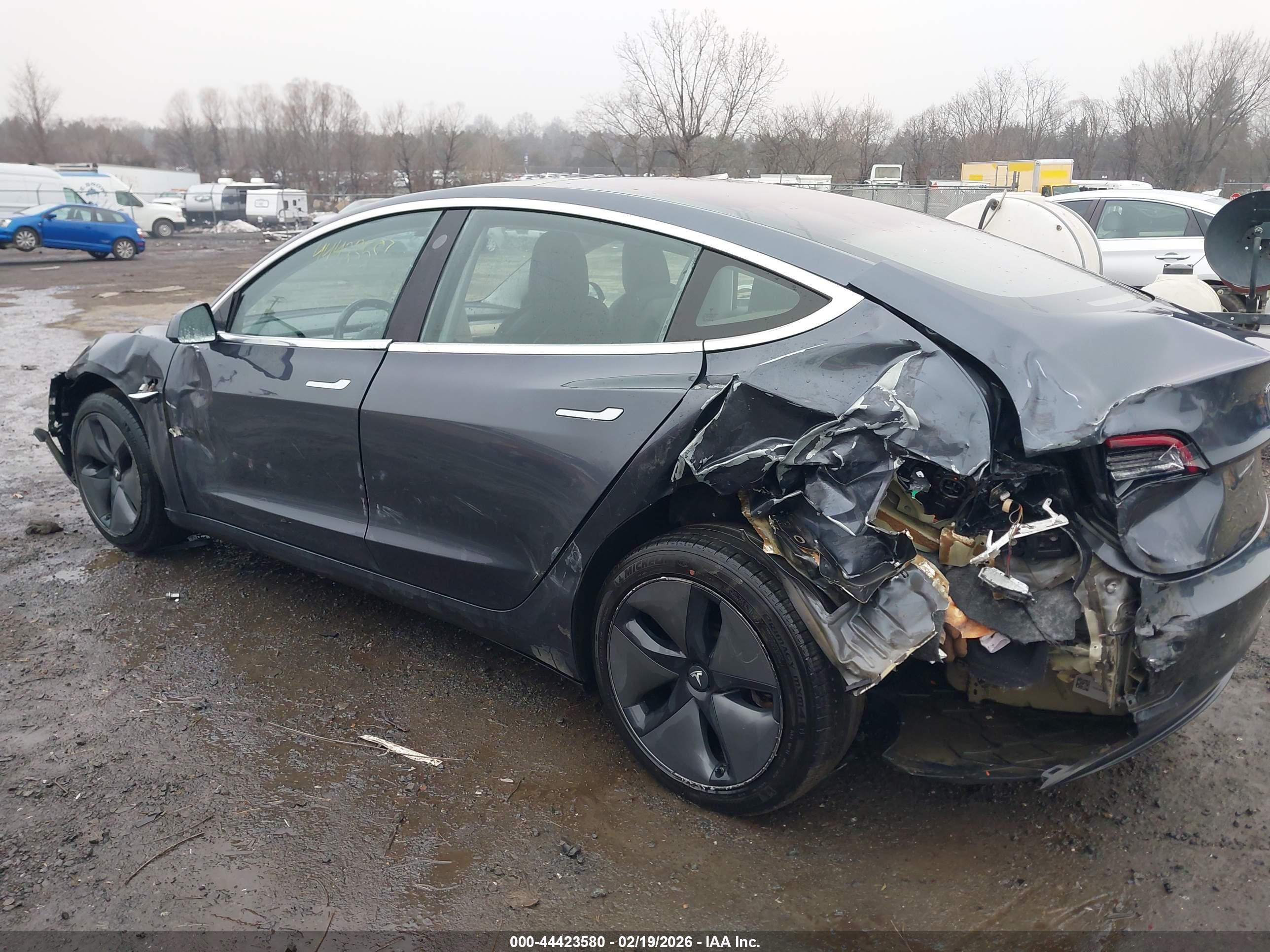 TESLA MODEL image 6