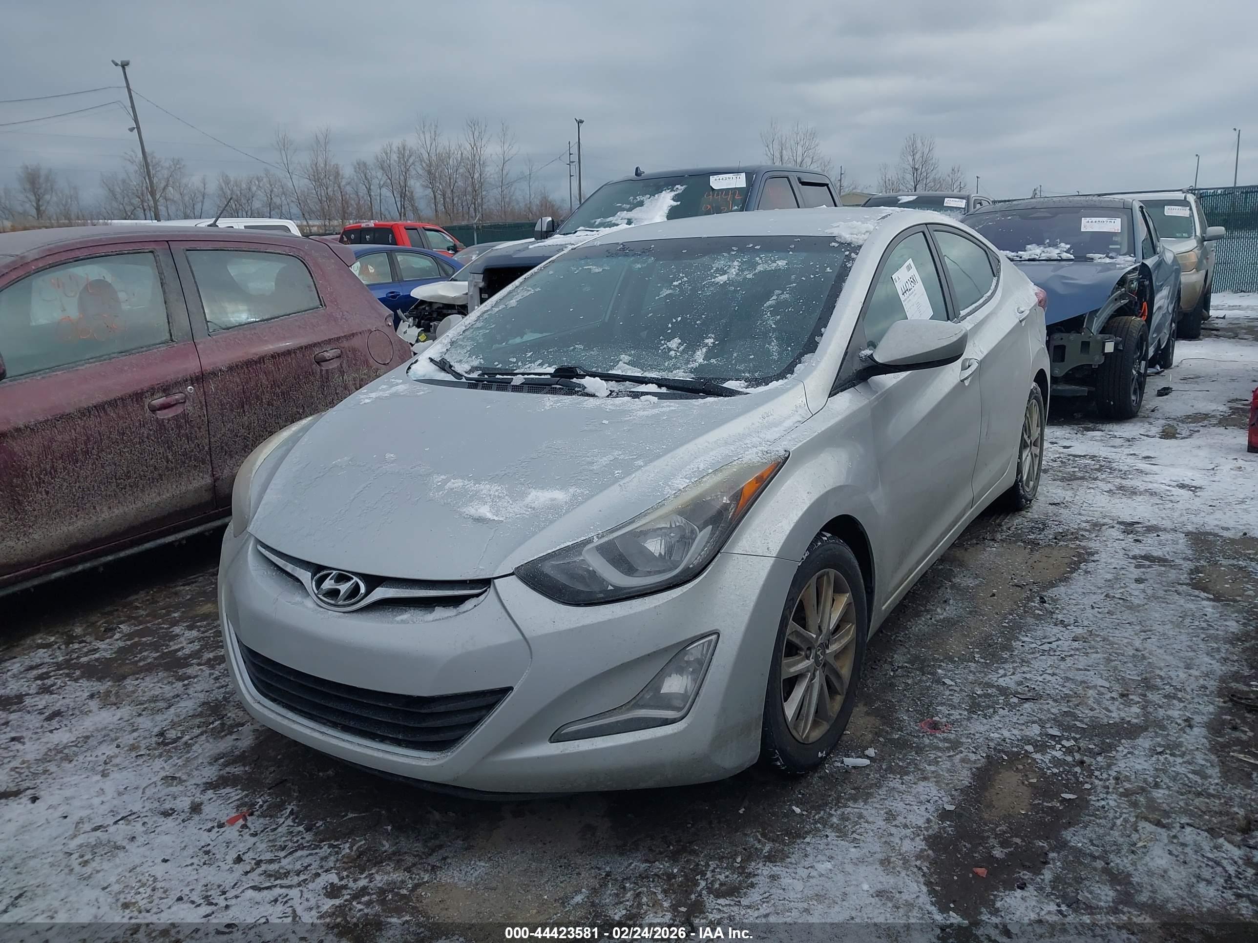 HYUNDAI ELANTRA image 2