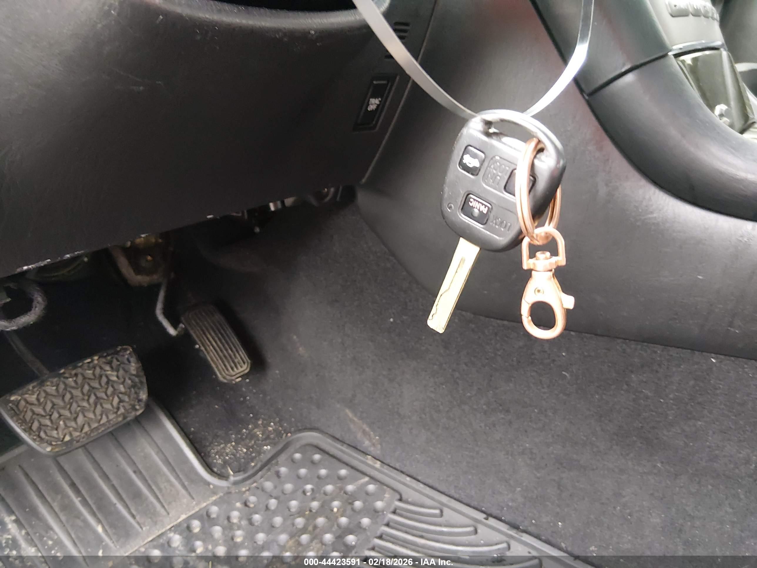 LEXUS ES image 11